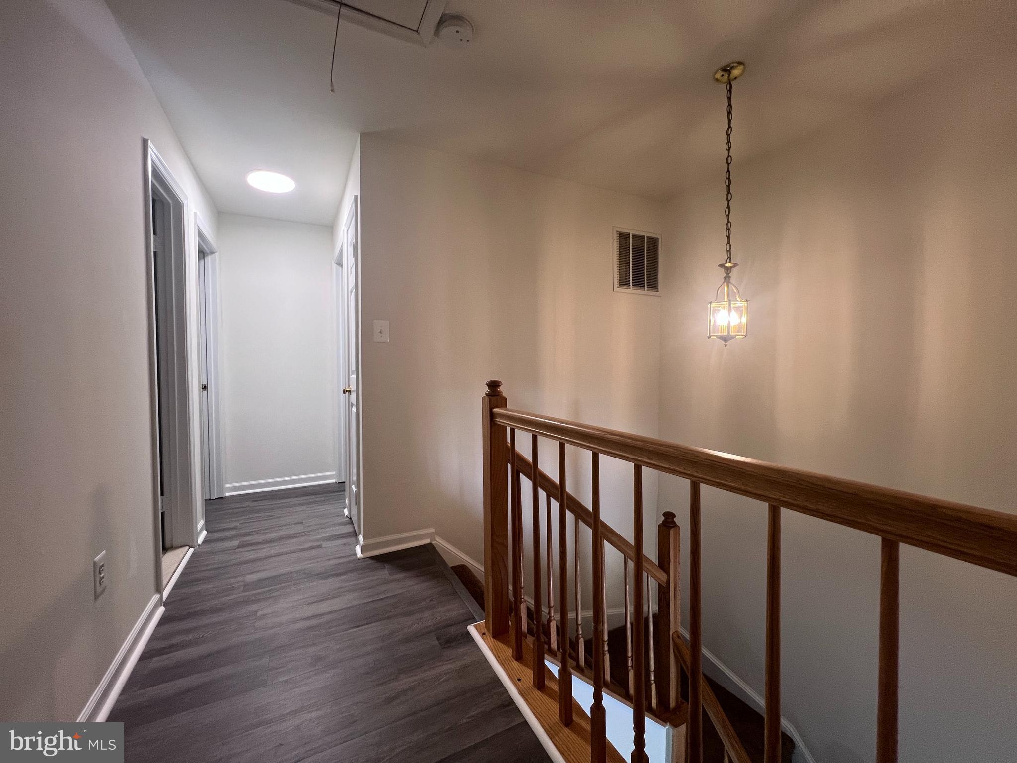 CLIFTON TOWNES - Residential Lease