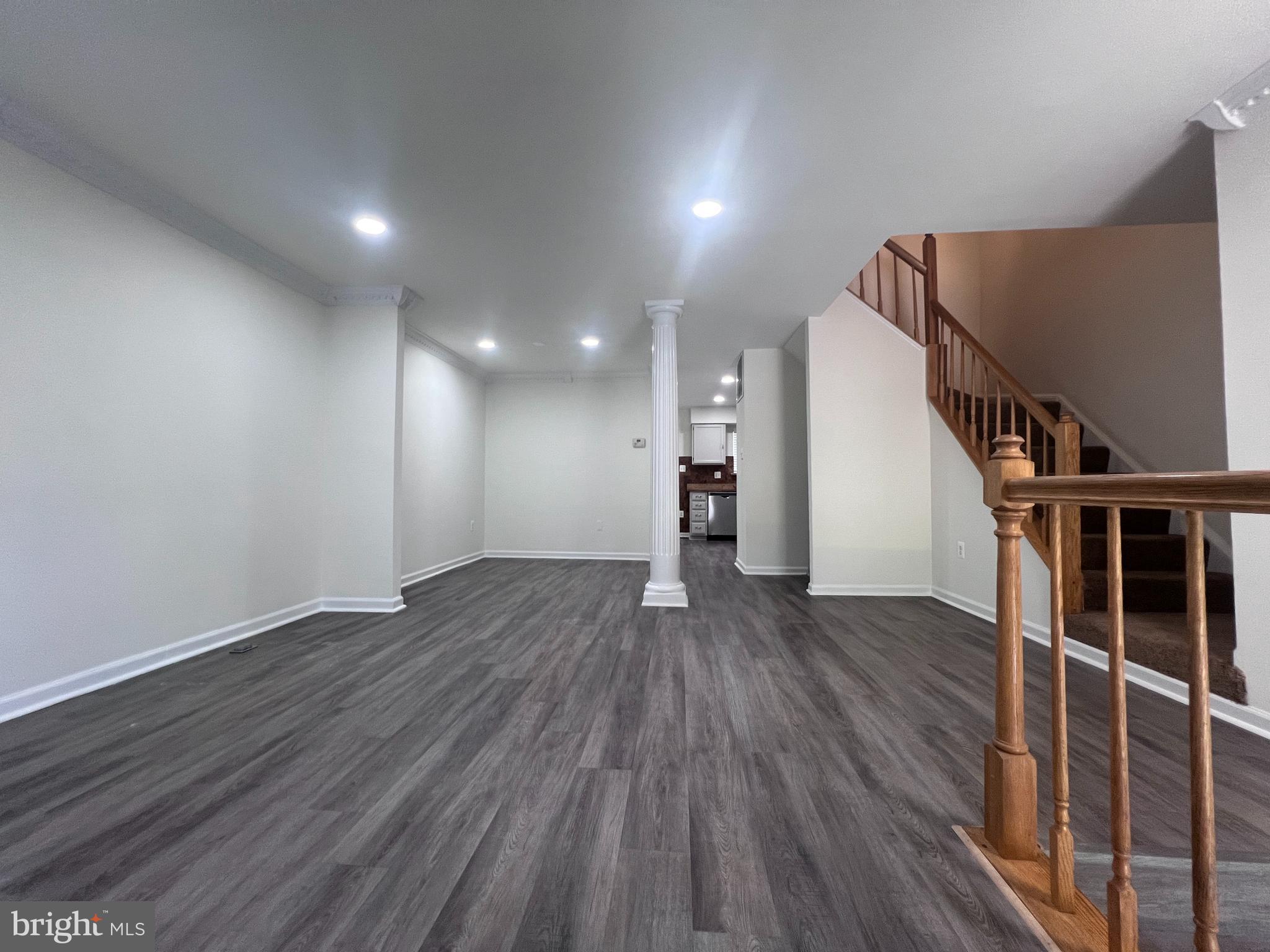 CLIFTON TOWNES - Residential Lease