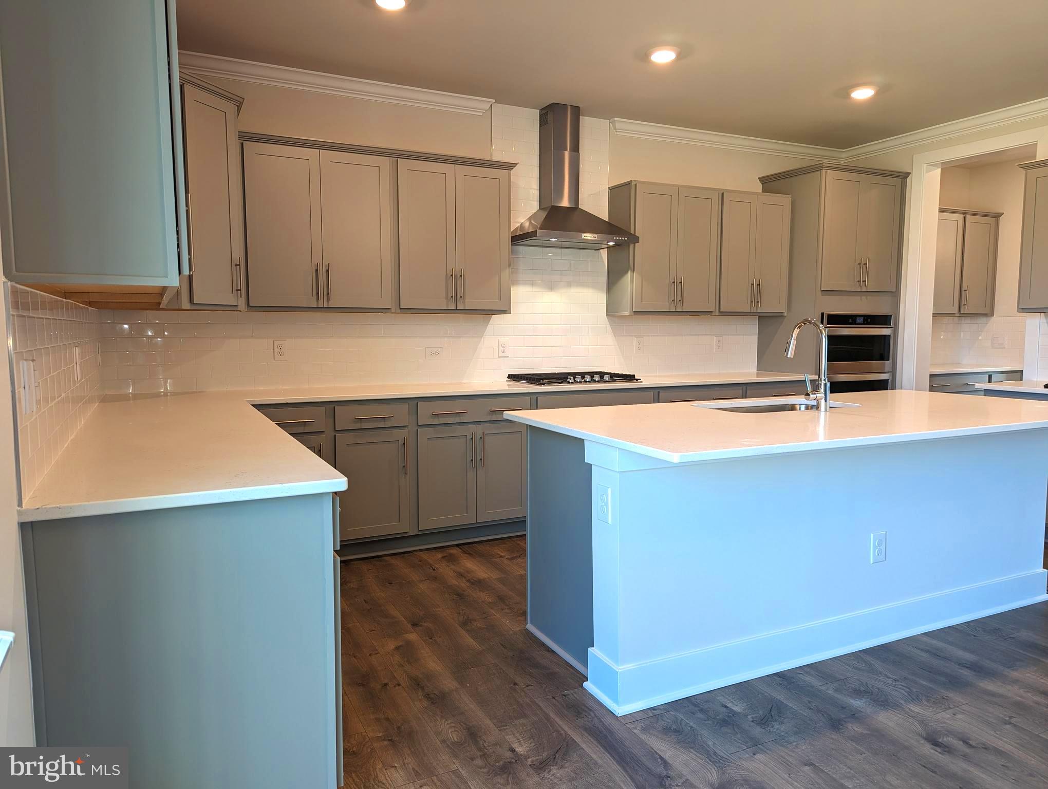 ROBINSONS PARADISE - Residential Lease