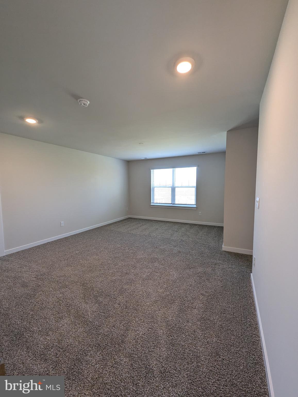 ROBINSONS PARADISE - Residential Lease