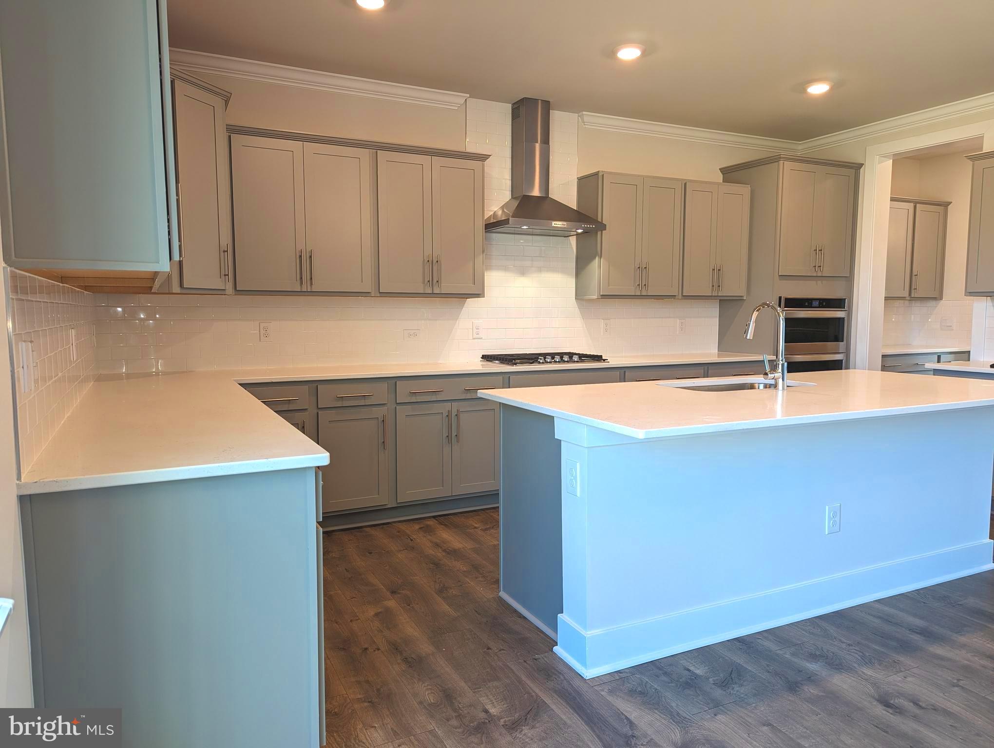 ROBINSONS PARADISE - Residential Lease