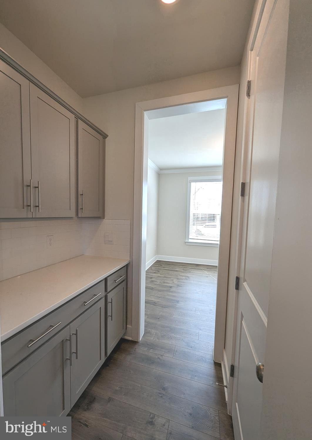 ROBINSONS PARADISE - Residential Lease