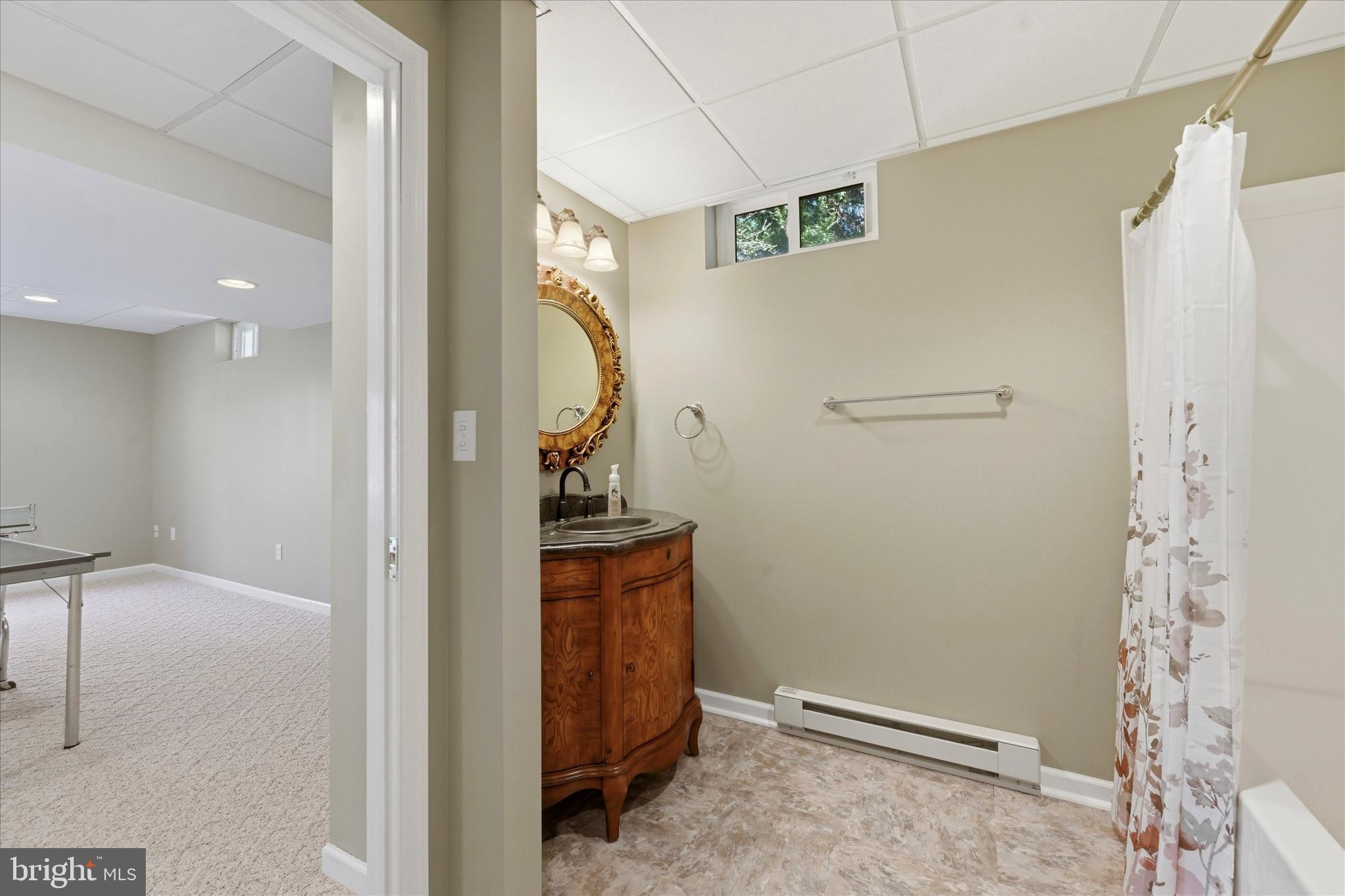 LAKERIDGE - Residential