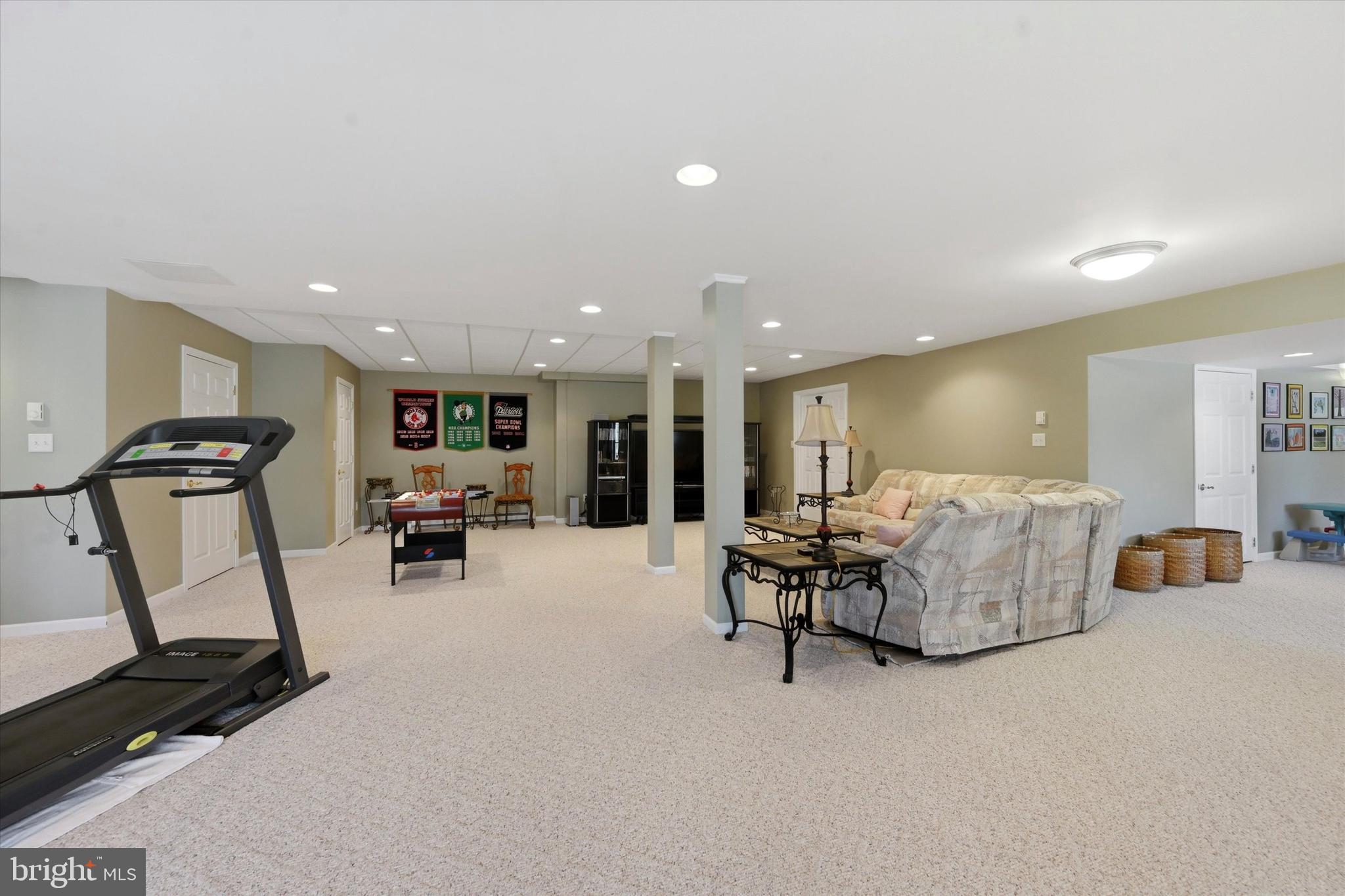 LAKERIDGE - Residential