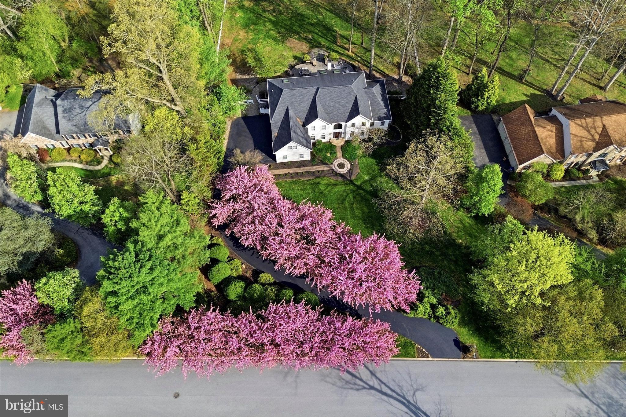 LAKERIDGE - Residential