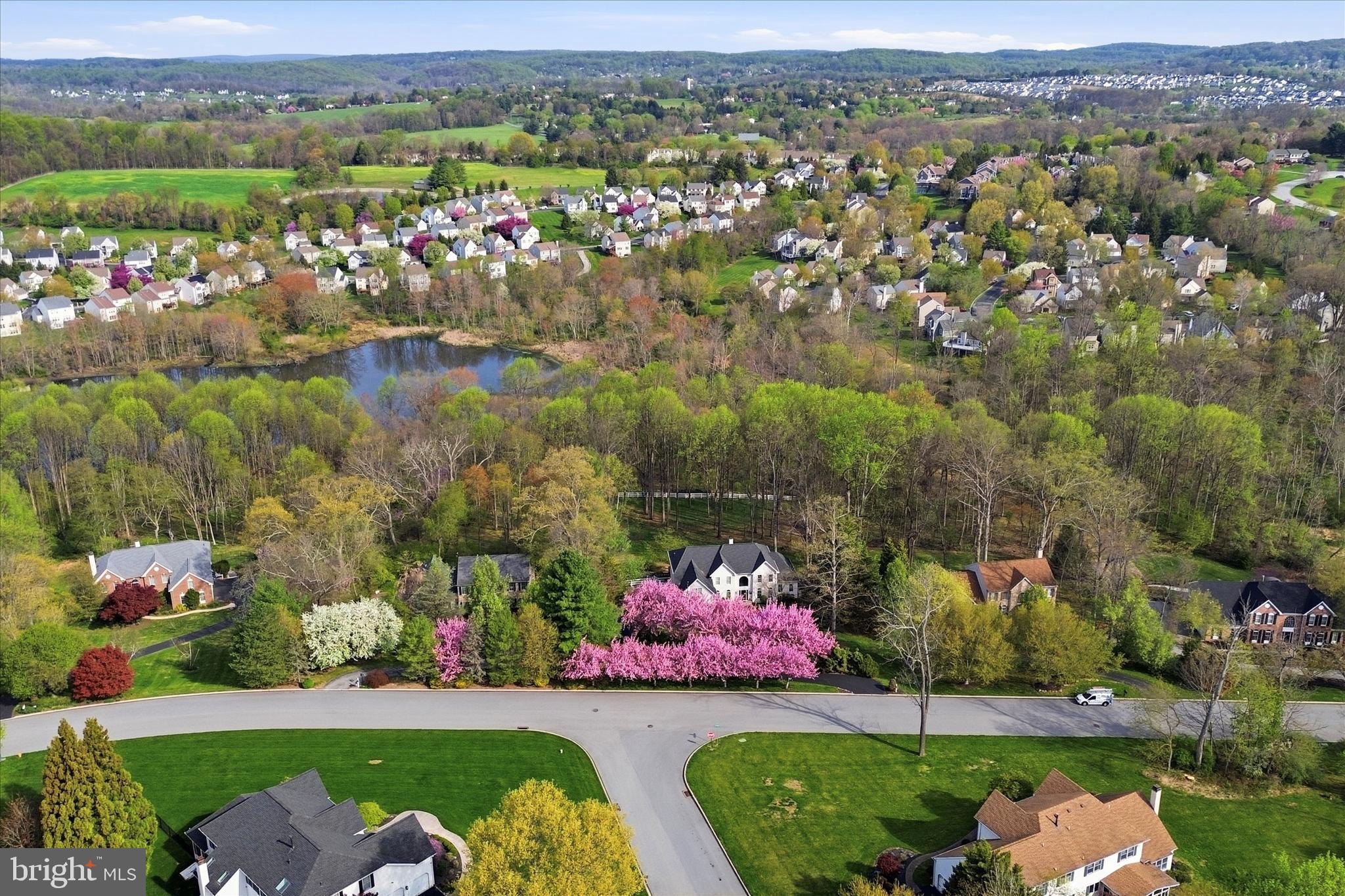 LAKERIDGE - Residential