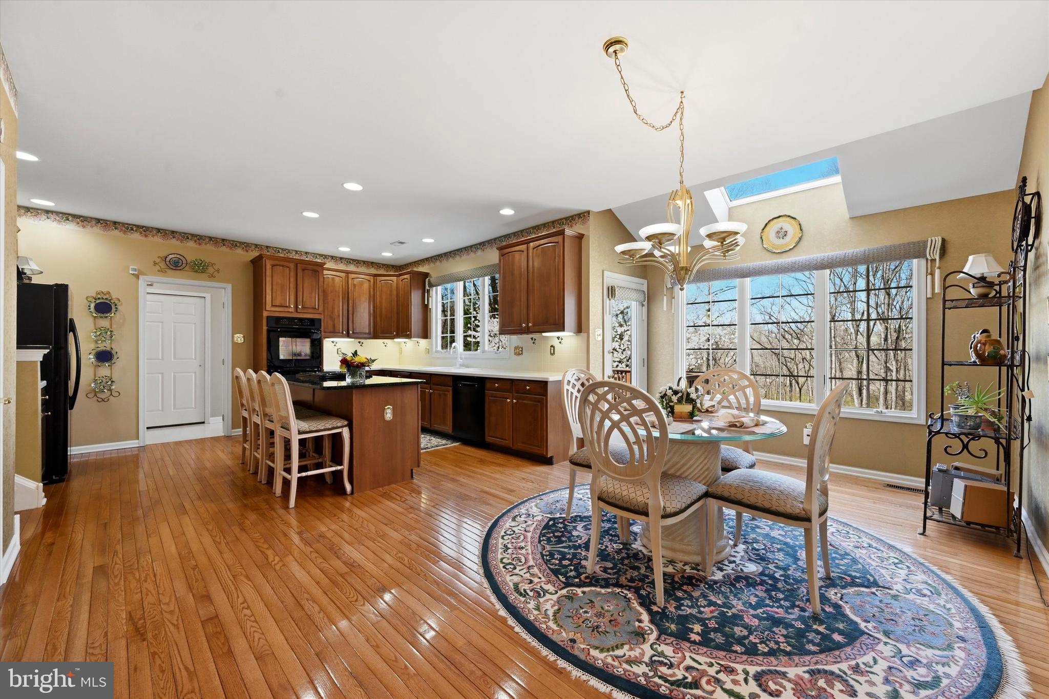 LAKERIDGE - Residential