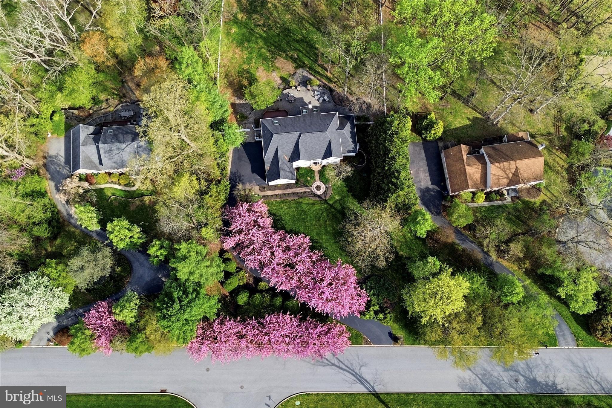 LAKERIDGE - Residential