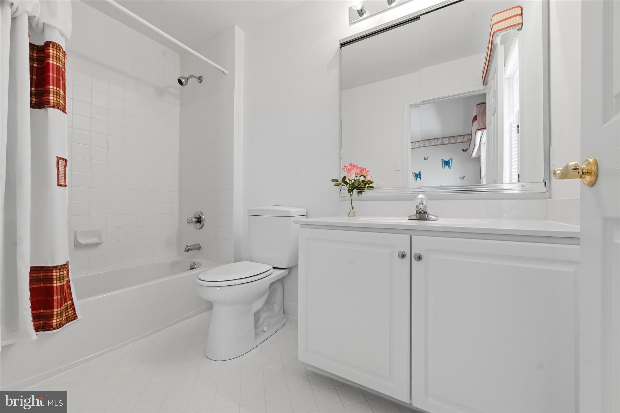 LAKERIDGE - Residential