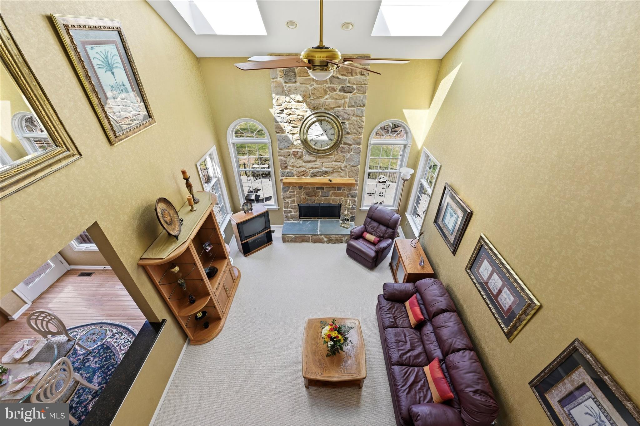 LAKERIDGE - Residential