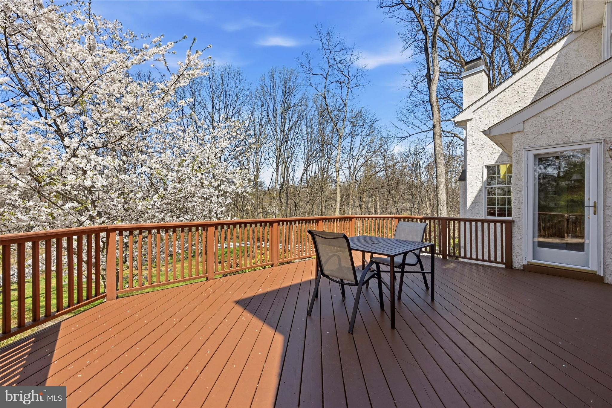 LAKERIDGE - Residential