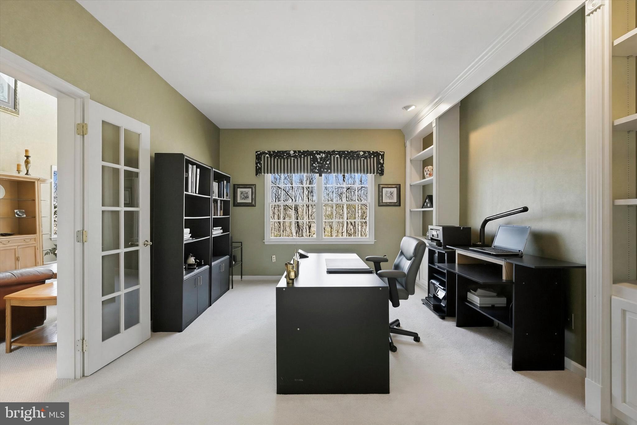 LAKERIDGE - Residential