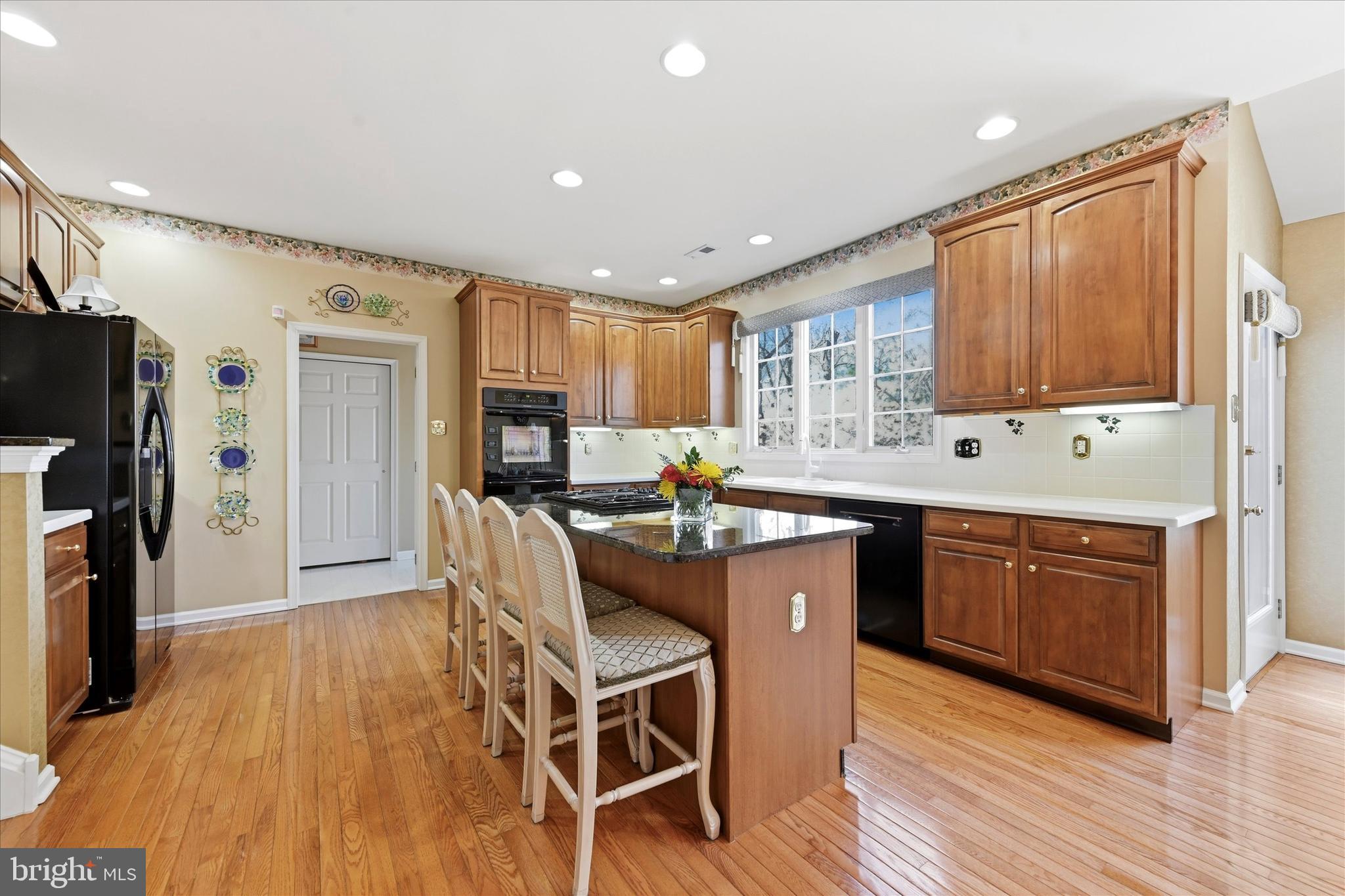 LAKERIDGE - Residential