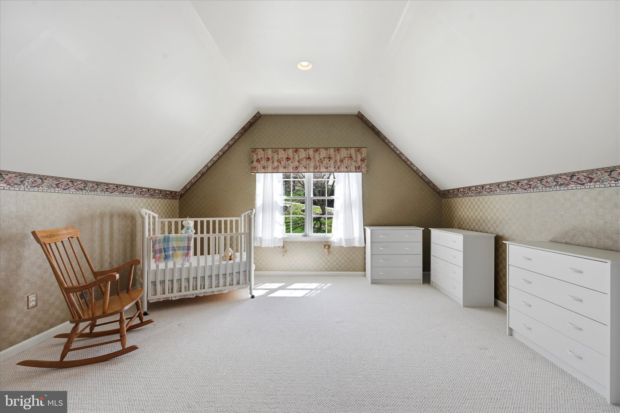 LAKERIDGE - Residential