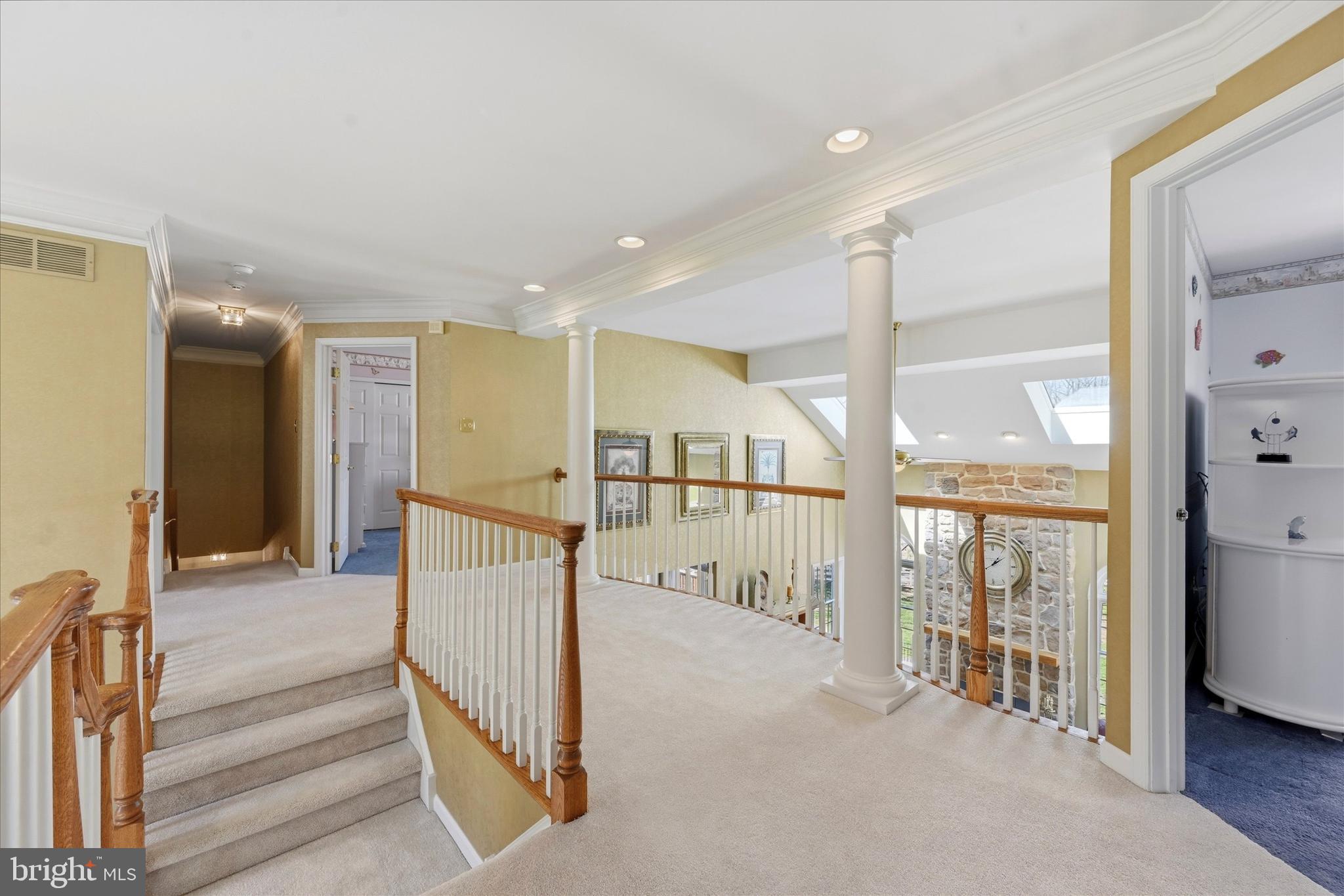 LAKERIDGE - Residential