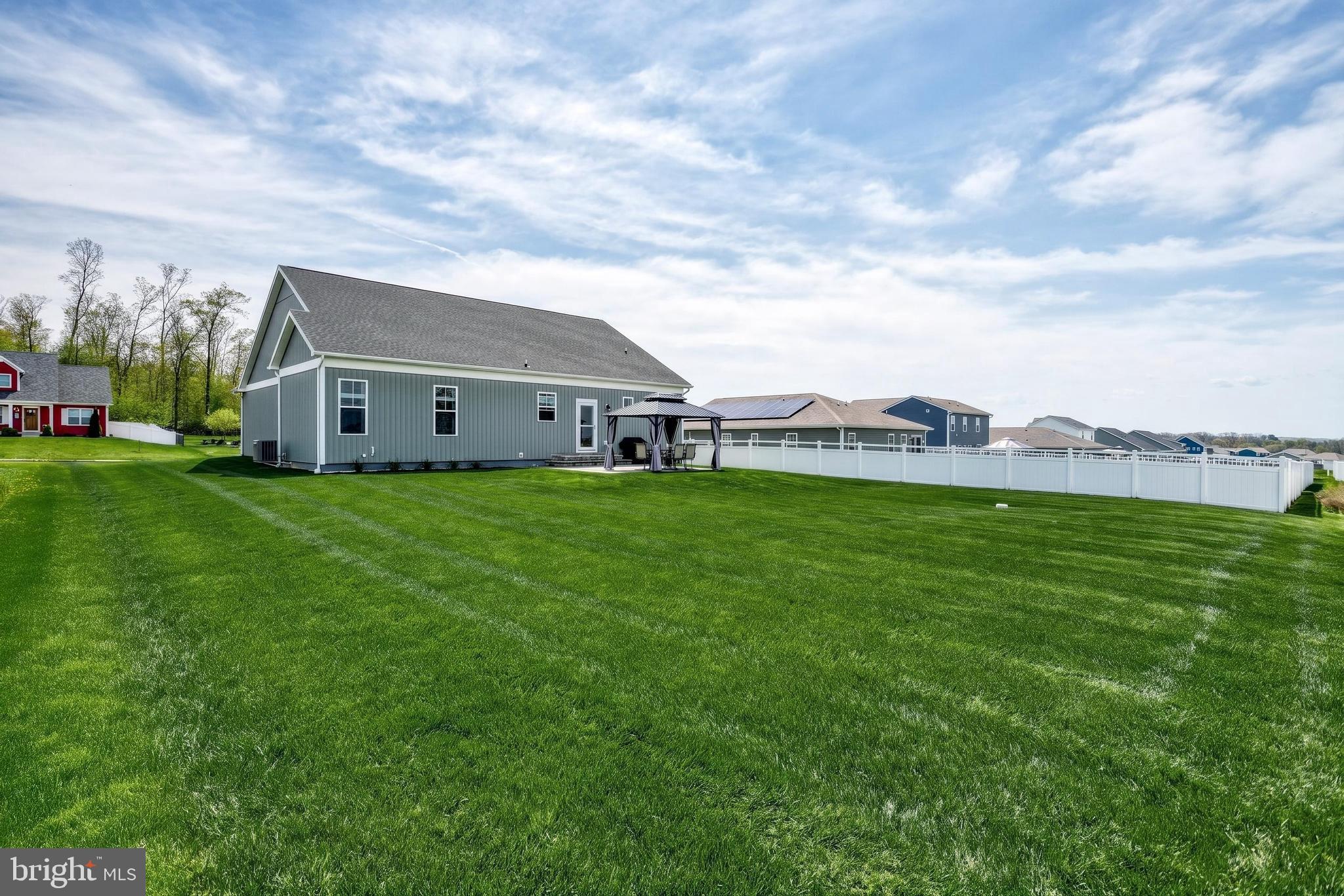HIGH POINTE SOUTH - Residential