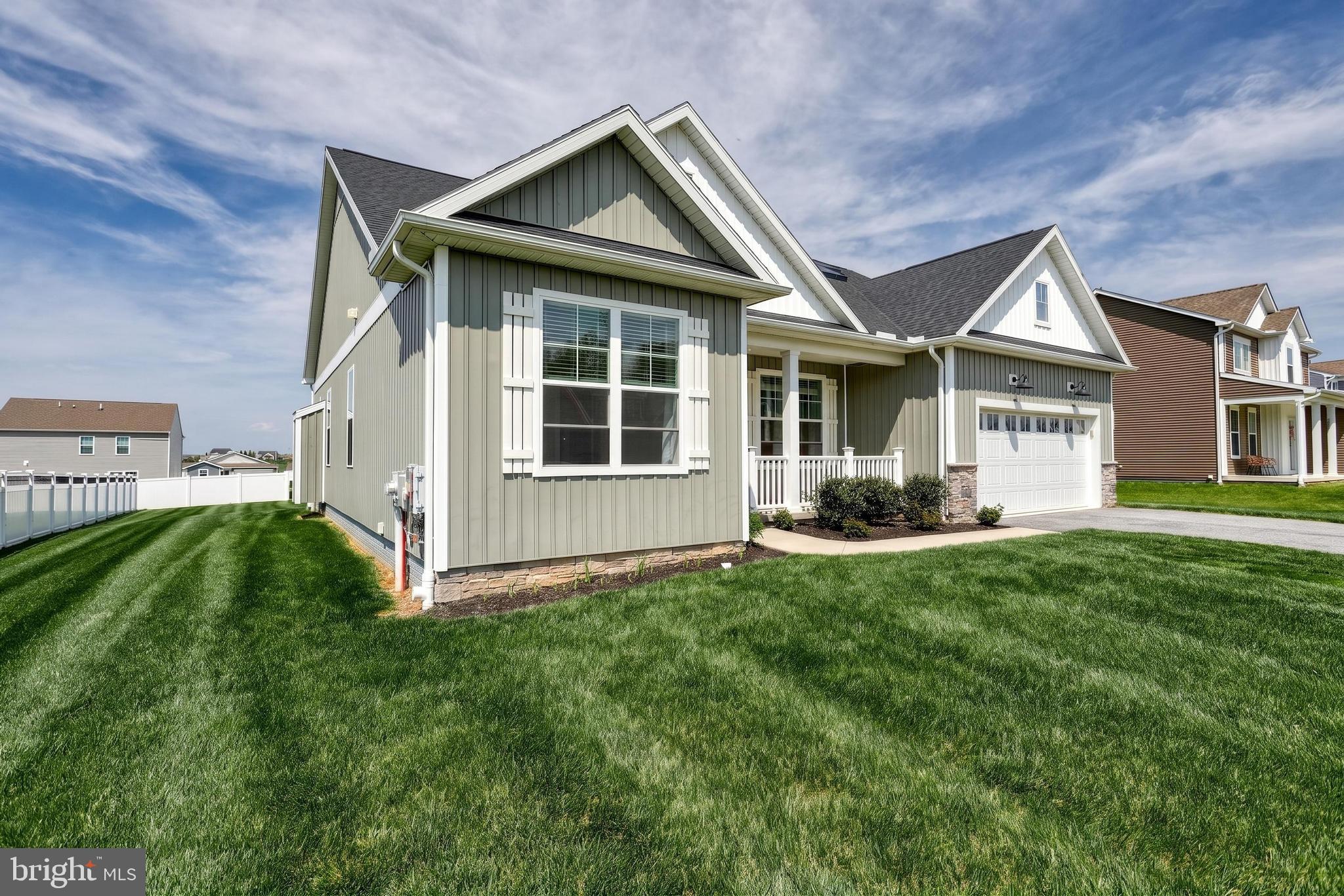 HIGH POINTE SOUTH - Residential