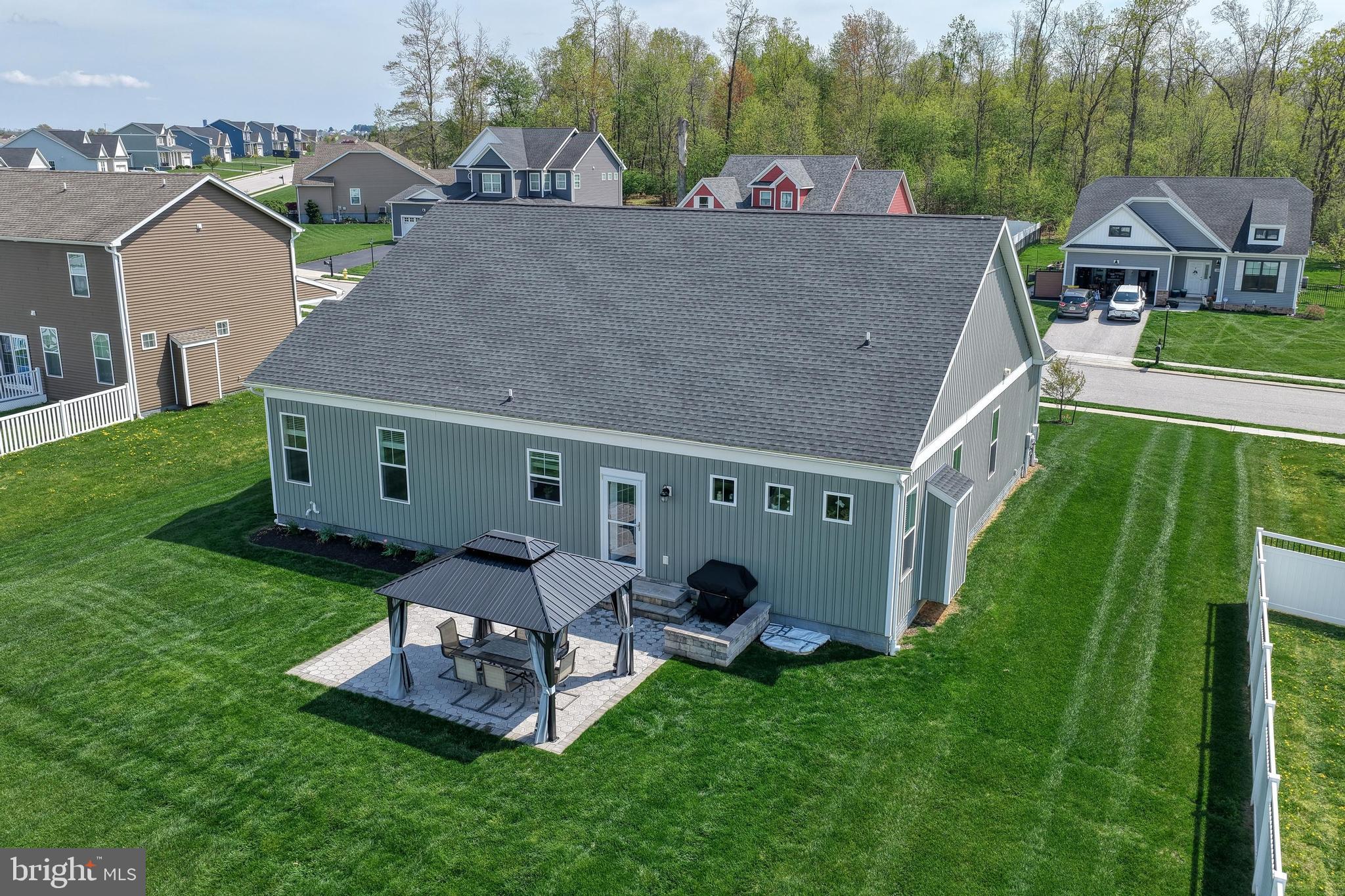 HIGH POINTE SOUTH - Residential