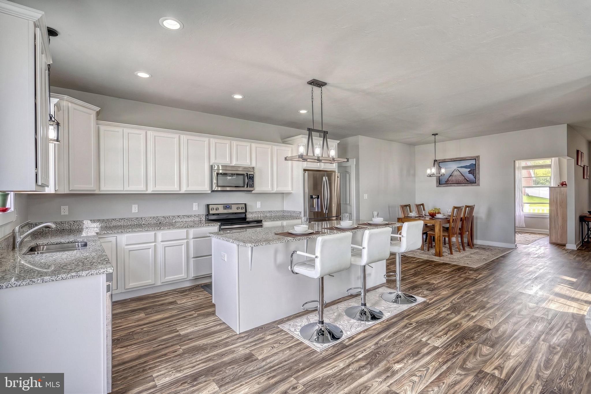 HIGH POINTE SOUTH - Residential