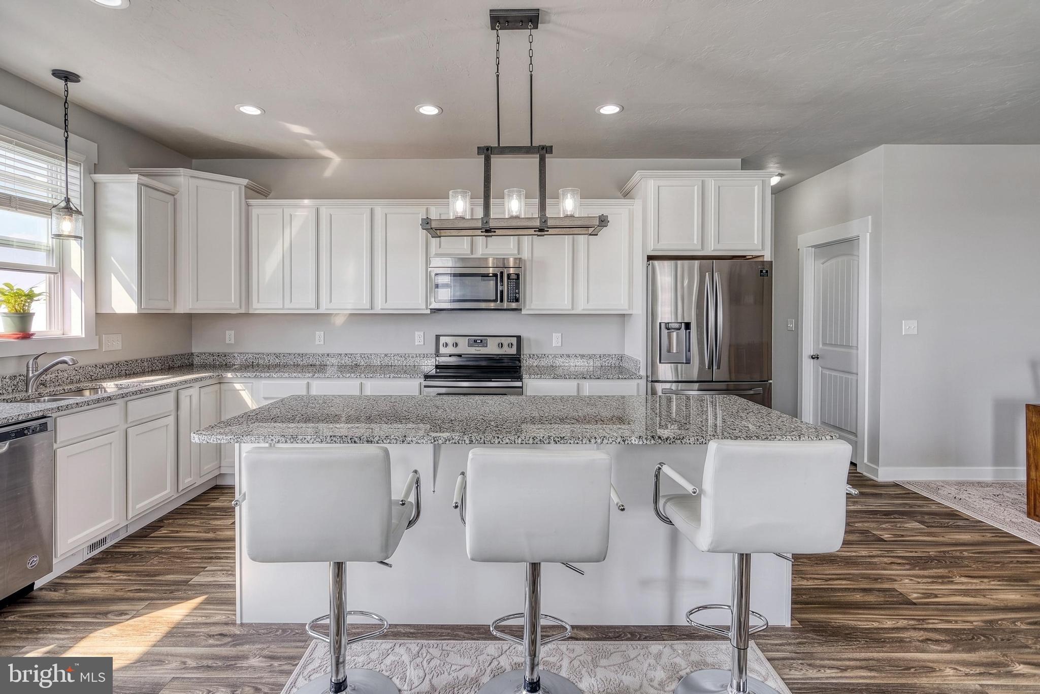 HIGH POINTE SOUTH - Residential