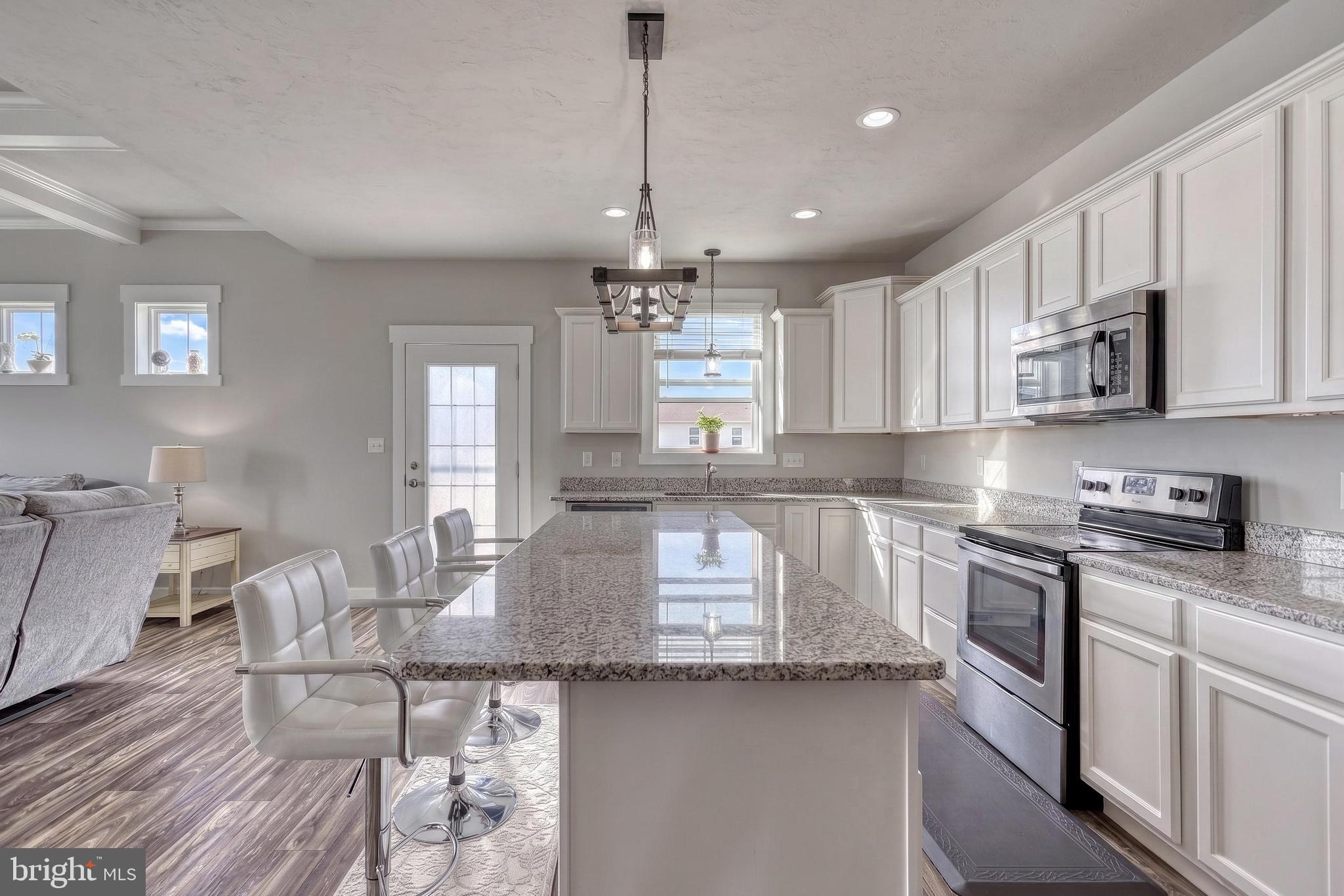 HIGH POINTE SOUTH - Residential