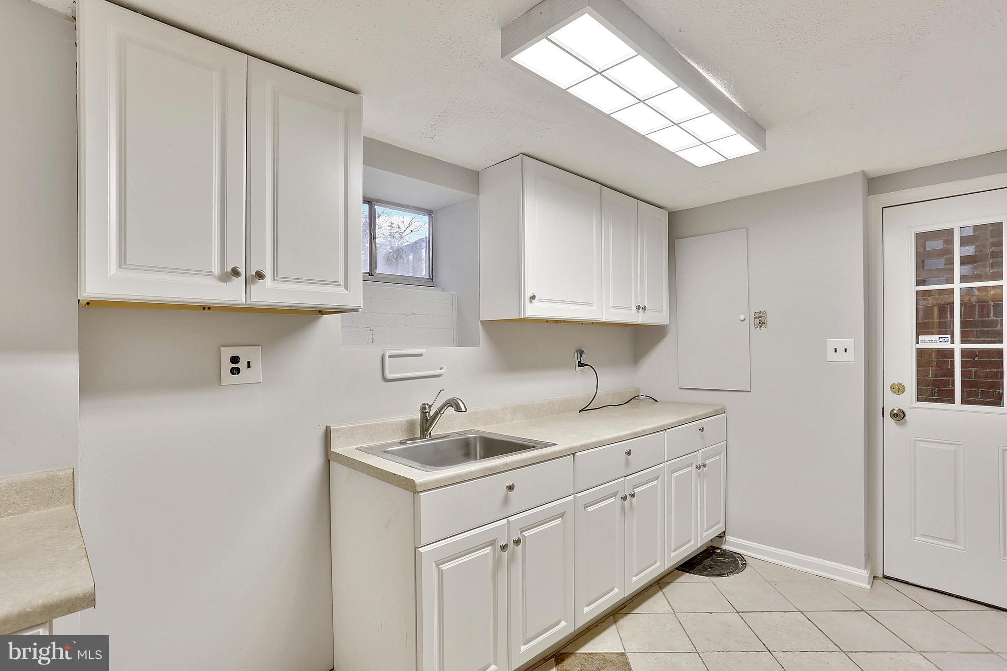 HILLANDALE - Residential