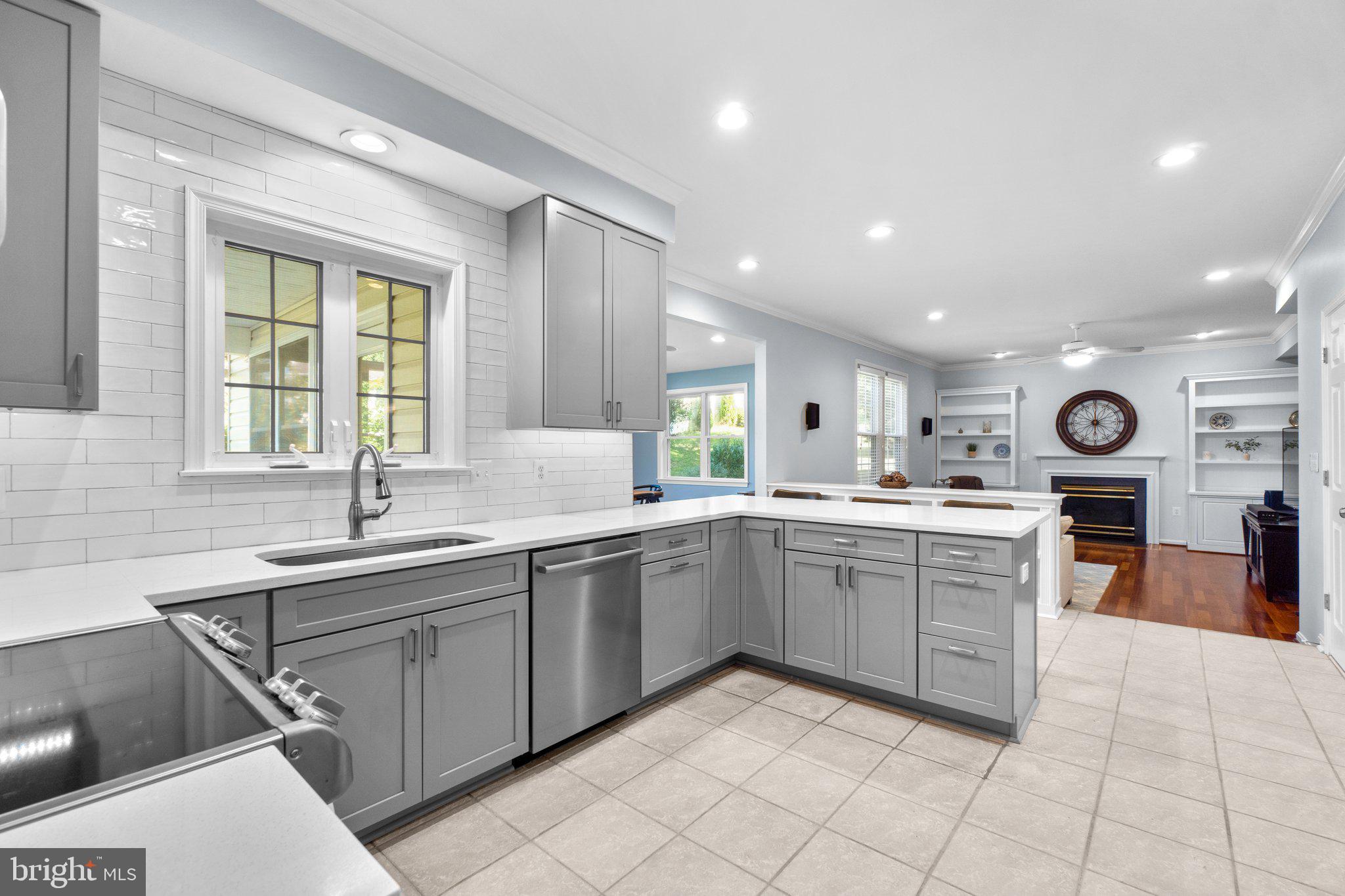 BRYNWOOD HILLS - Residential