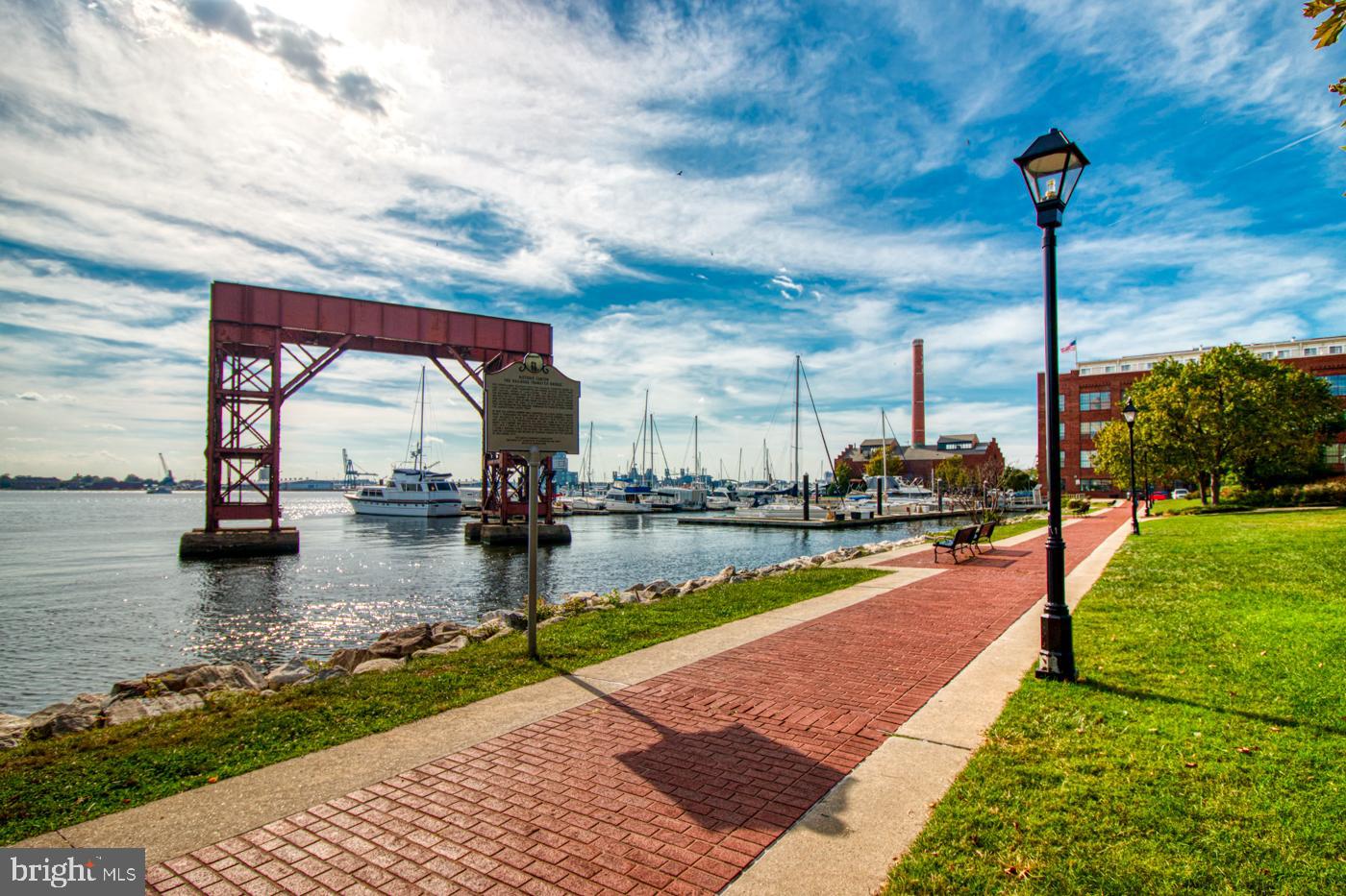 CANTON SQUARE - Residential