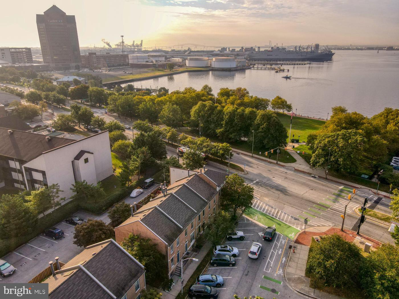 CANTON SQUARE - Residential