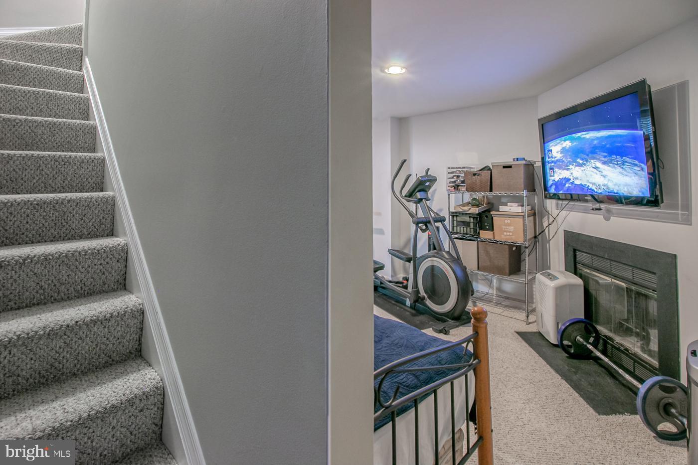 CANTON SQUARE - Residential