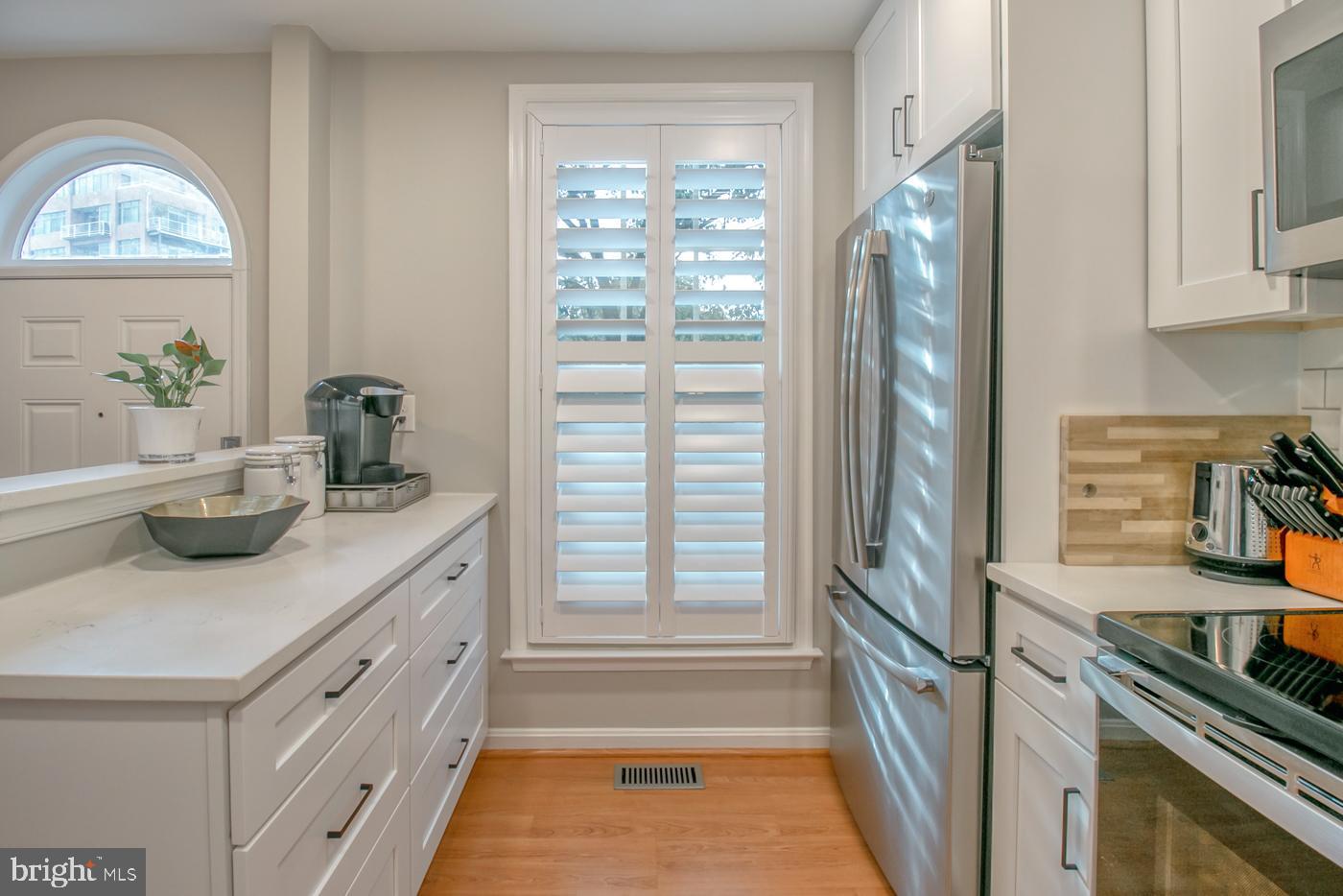 CANTON SQUARE - Residential