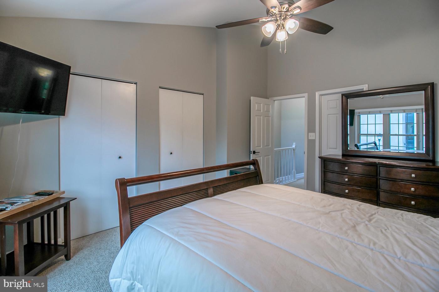 CANTON SQUARE - Residential