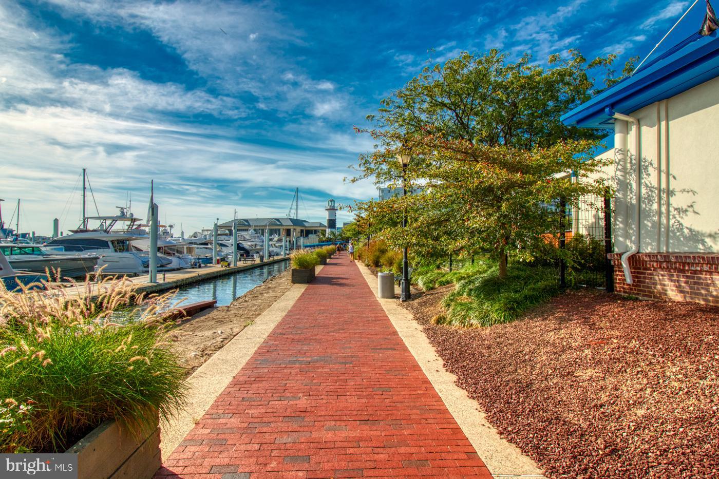 CANTON SQUARE - Residential