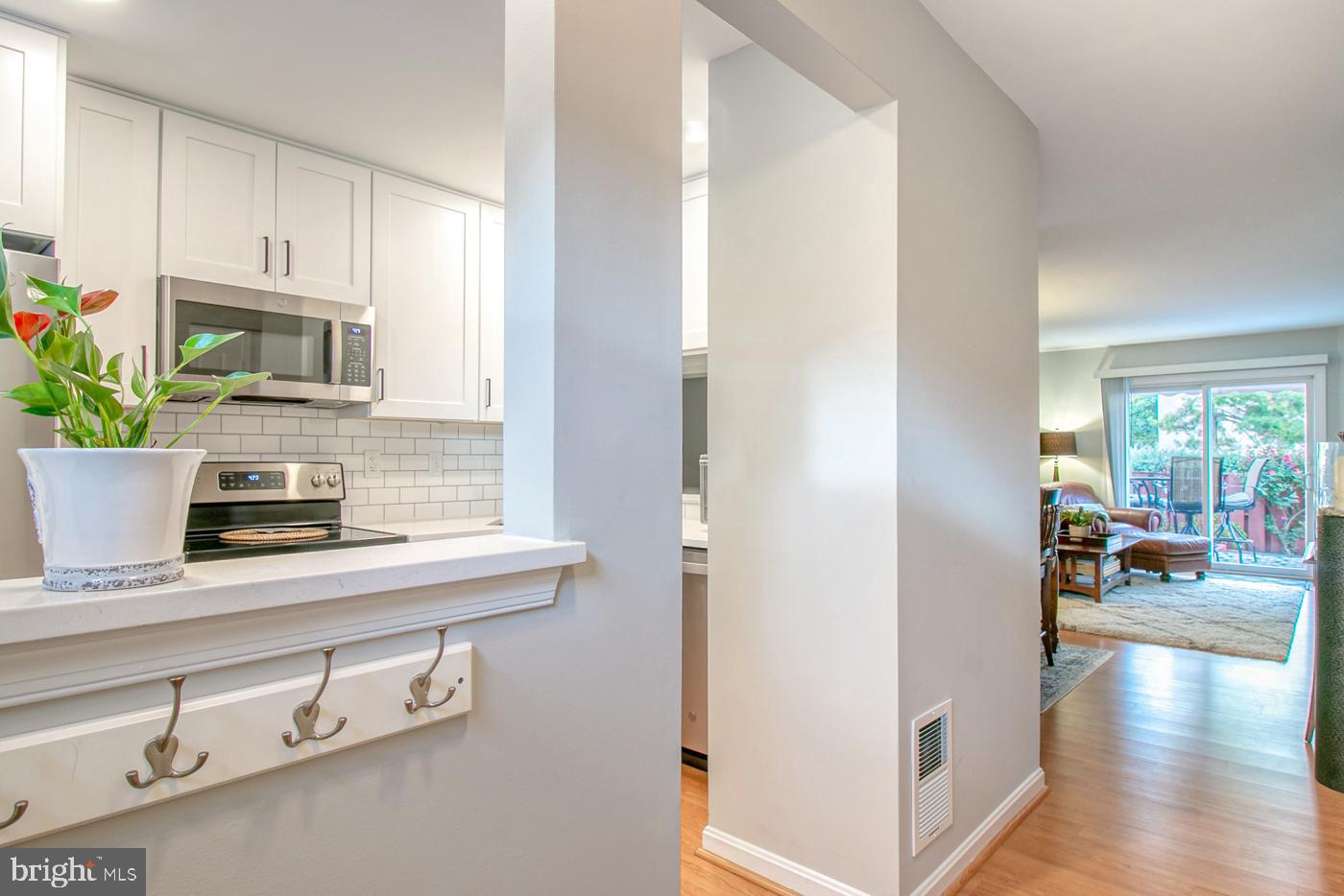 CANTON SQUARE - Residential