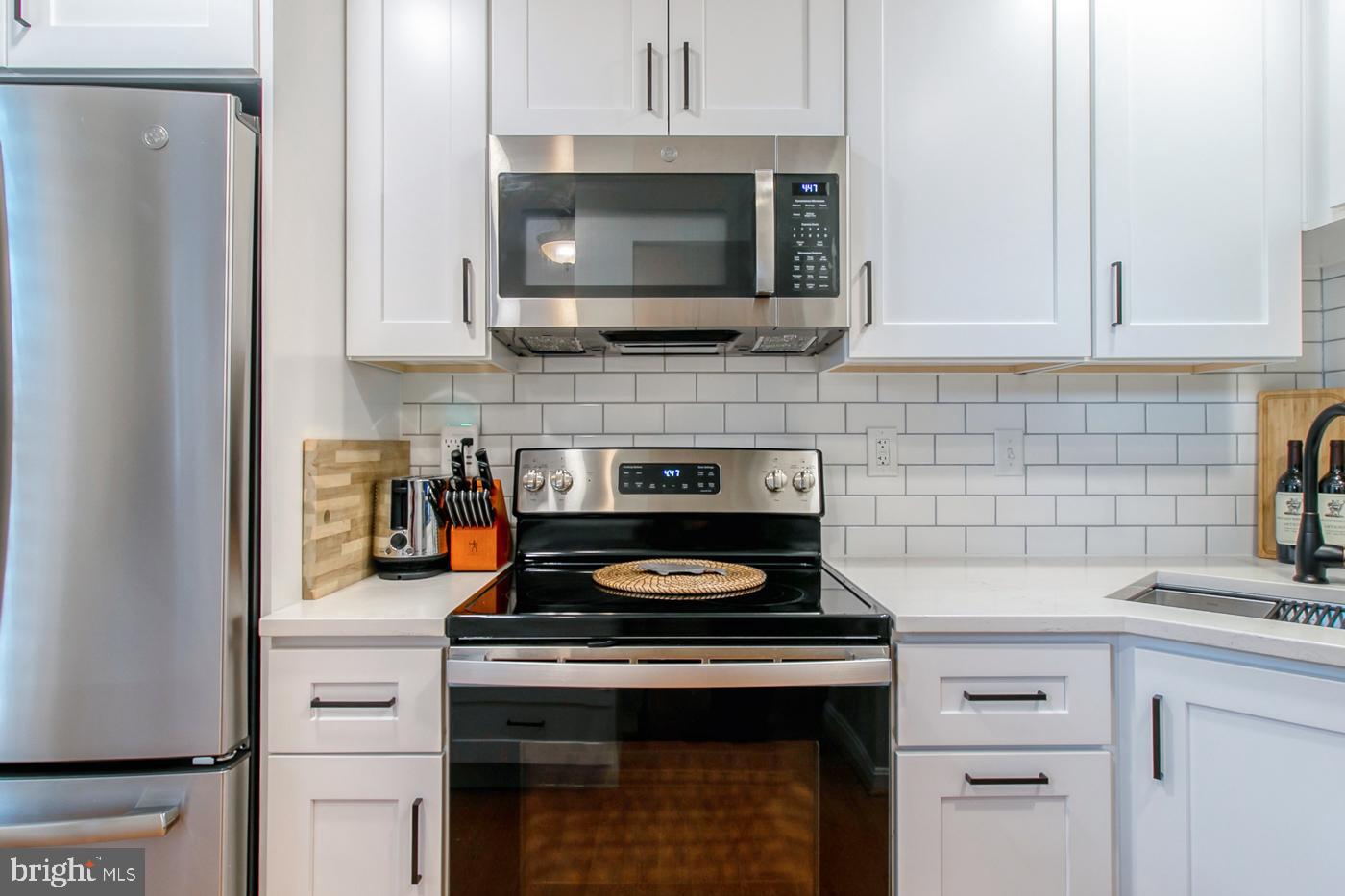 CANTON SQUARE - Residential