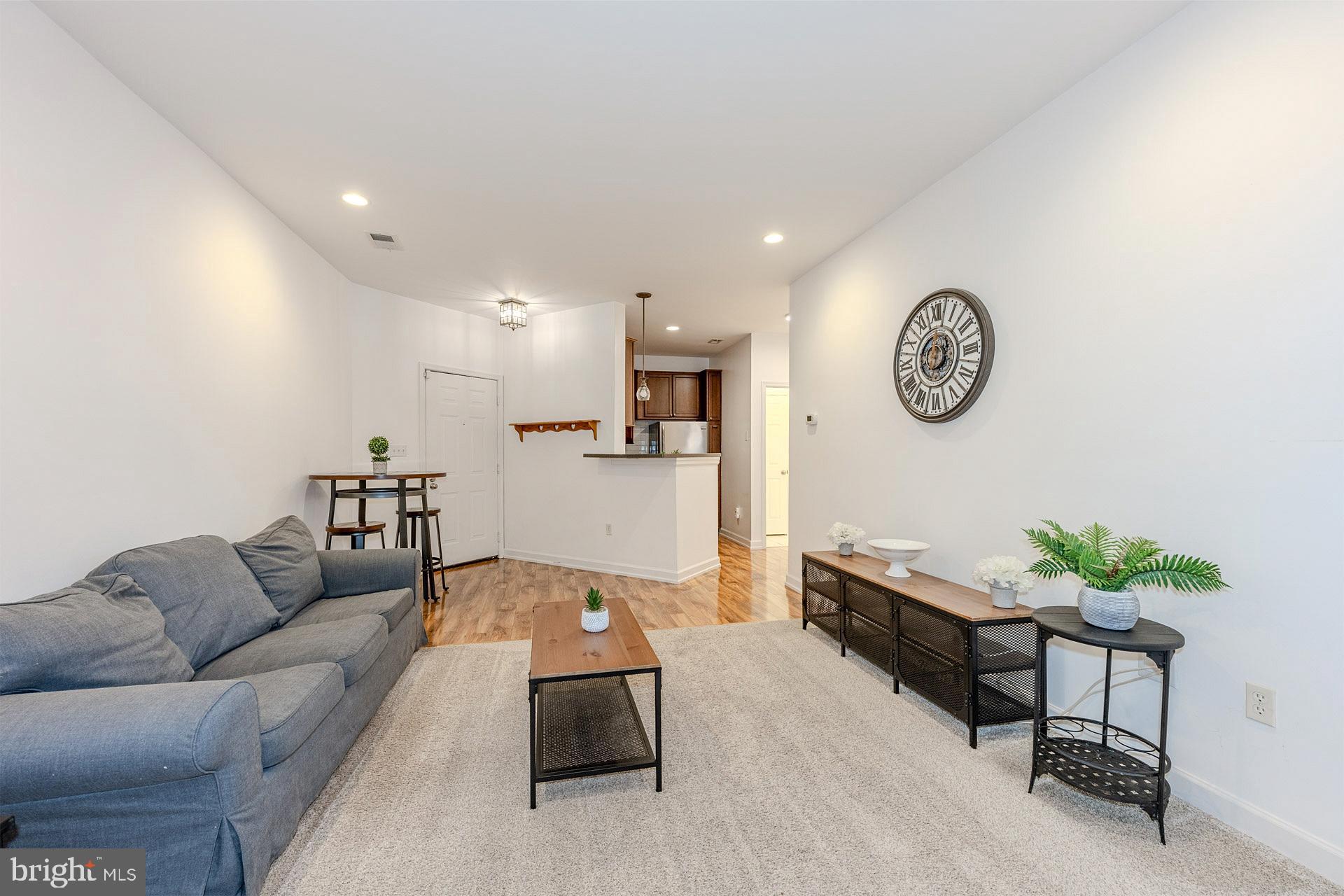 SANDERLING CONDO - Residential