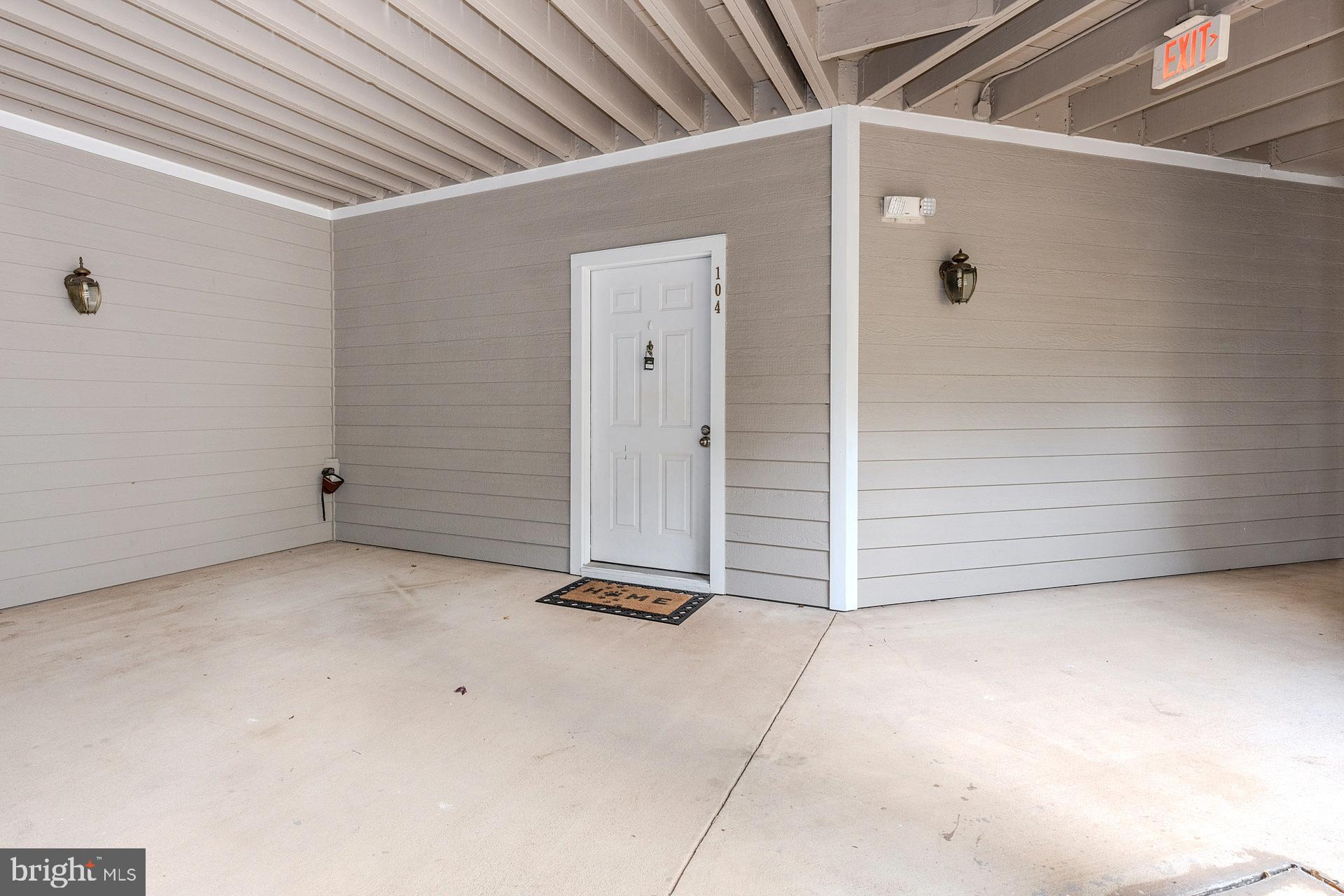 SANDERLING CONDO - Residential