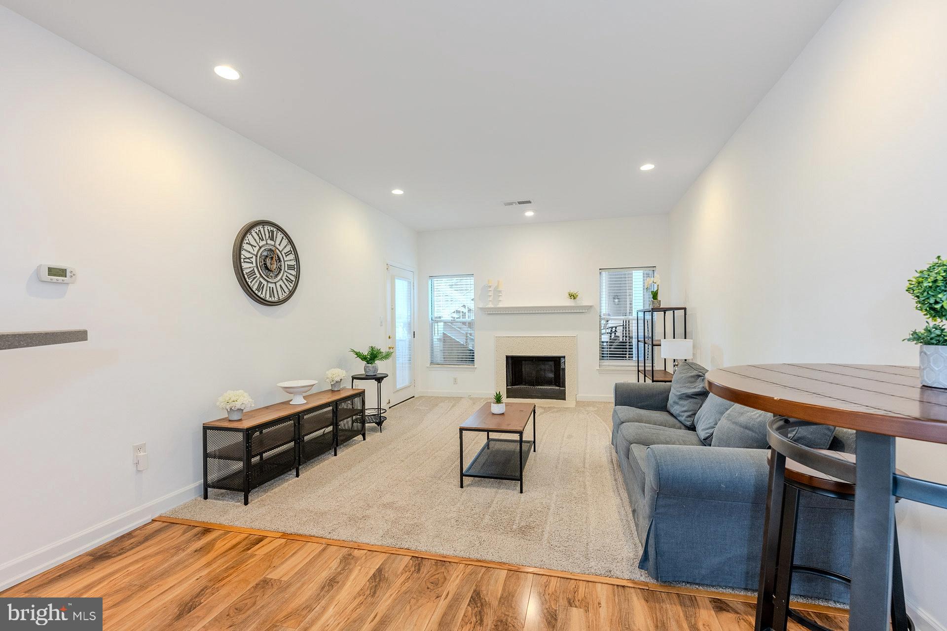 SANDERLING CONDO - Residential