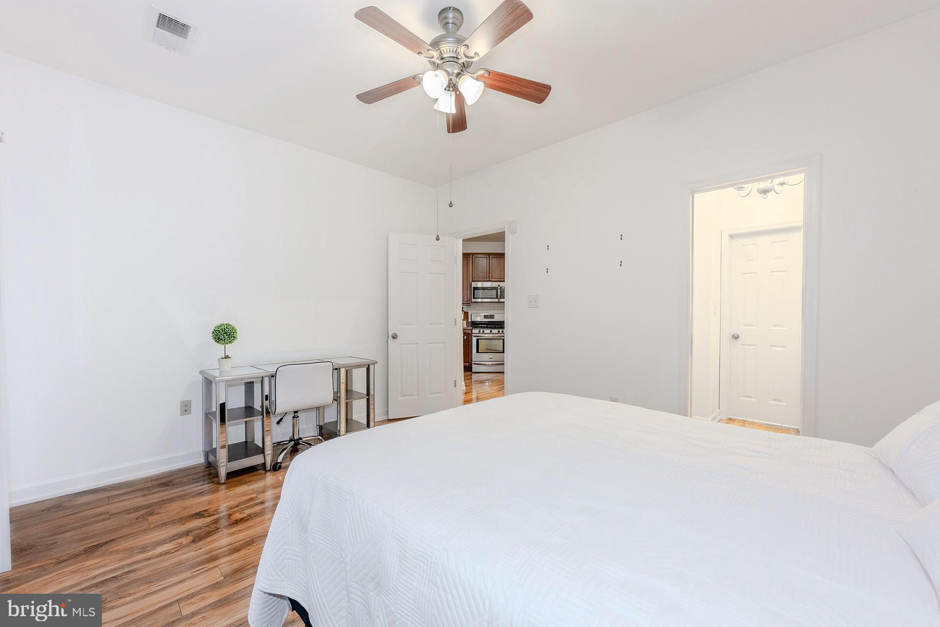 SANDERLING CONDO - Residential