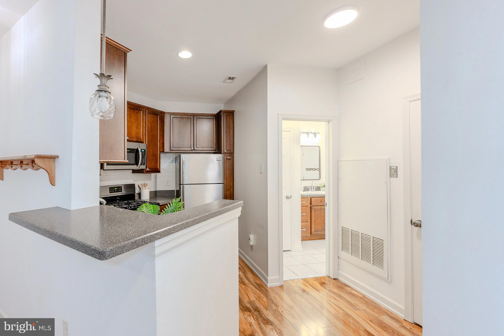 SANDERLING CONDO - Residential