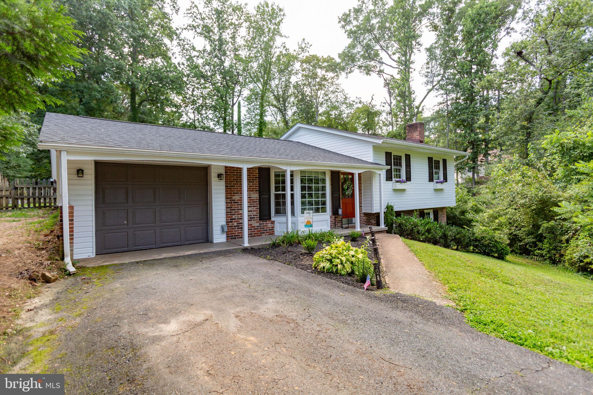 3 WARFIELD PLACE