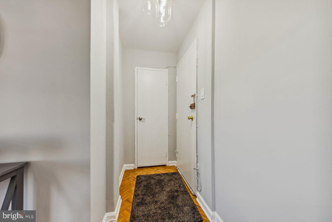 1851 COLUMBIA ROAD NW 400