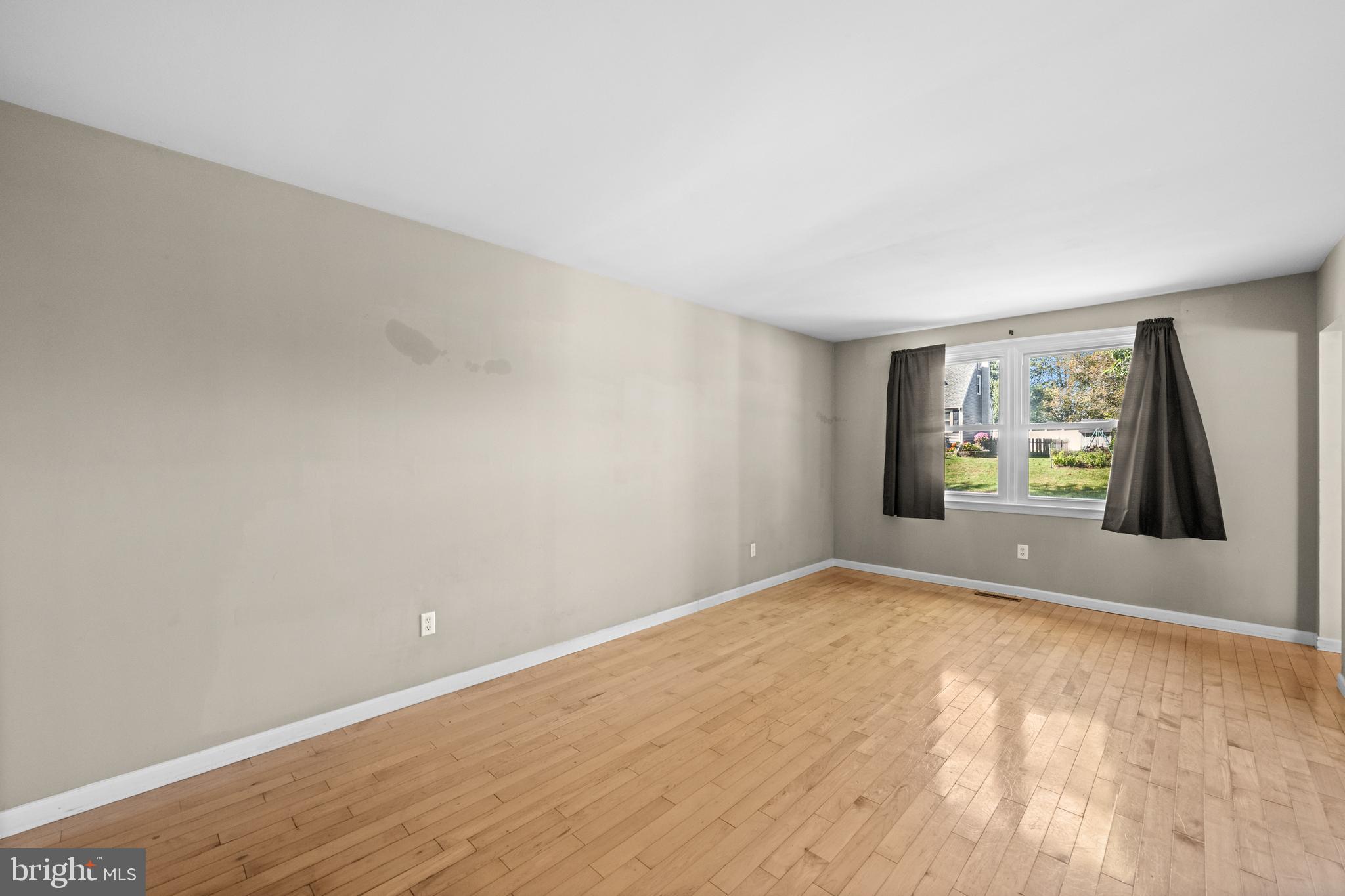 WESTVIEW ACRES - Residential