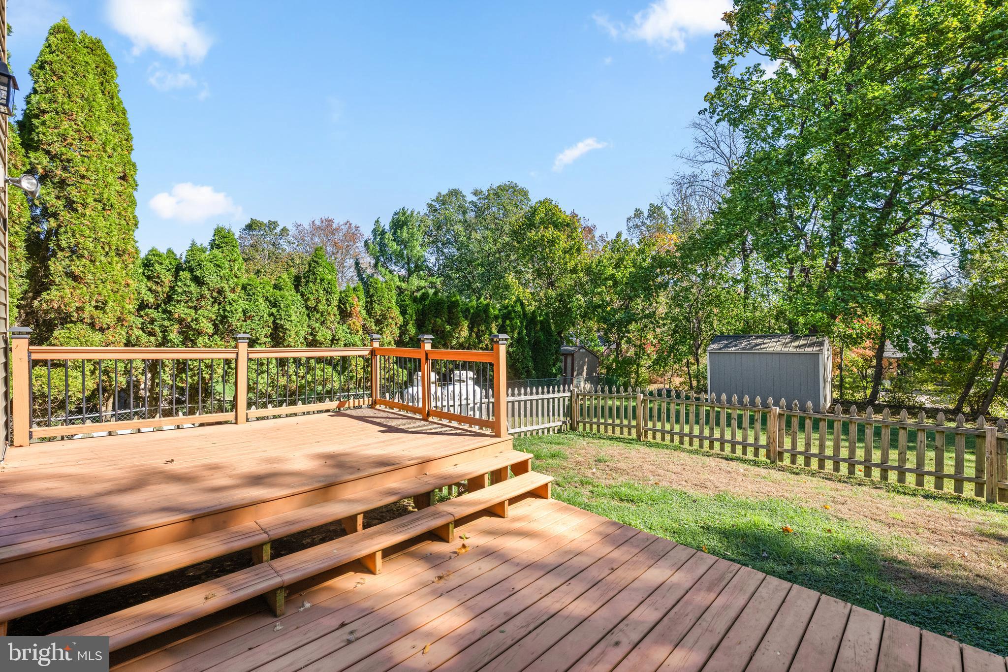 WESTVIEW ACRES - Residential