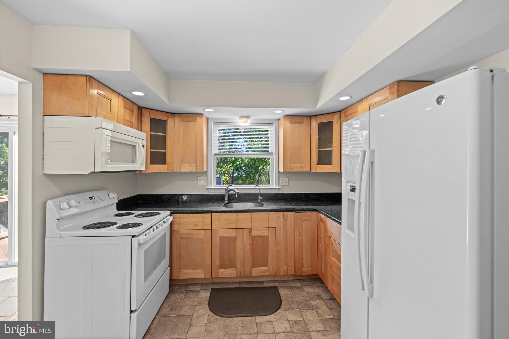 WESTVIEW ACRES - Residential