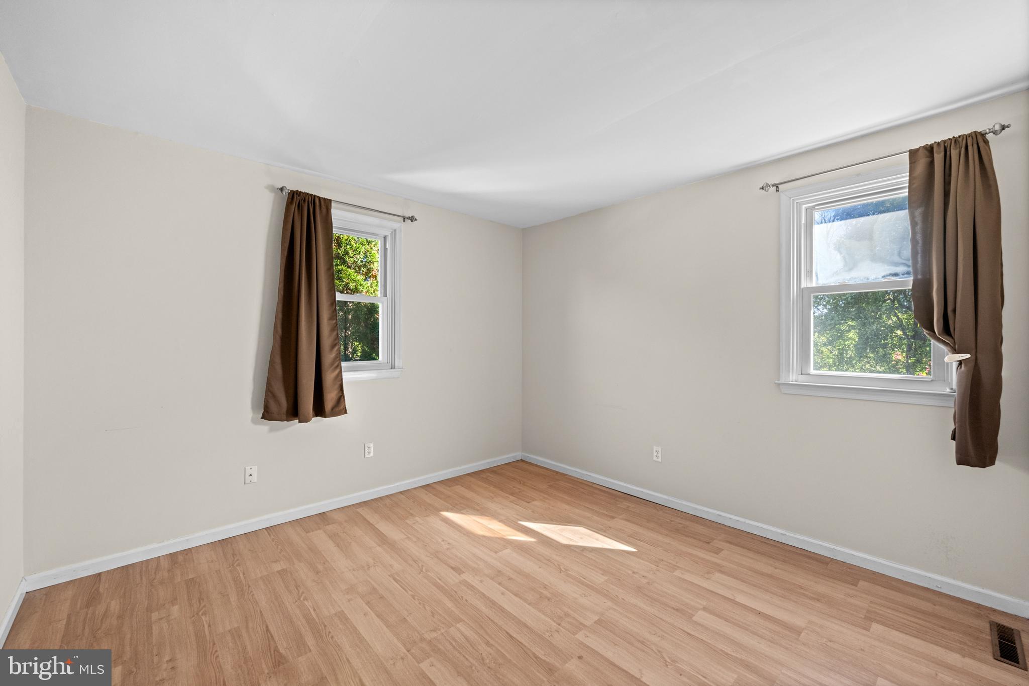 WESTVIEW ACRES - Residential