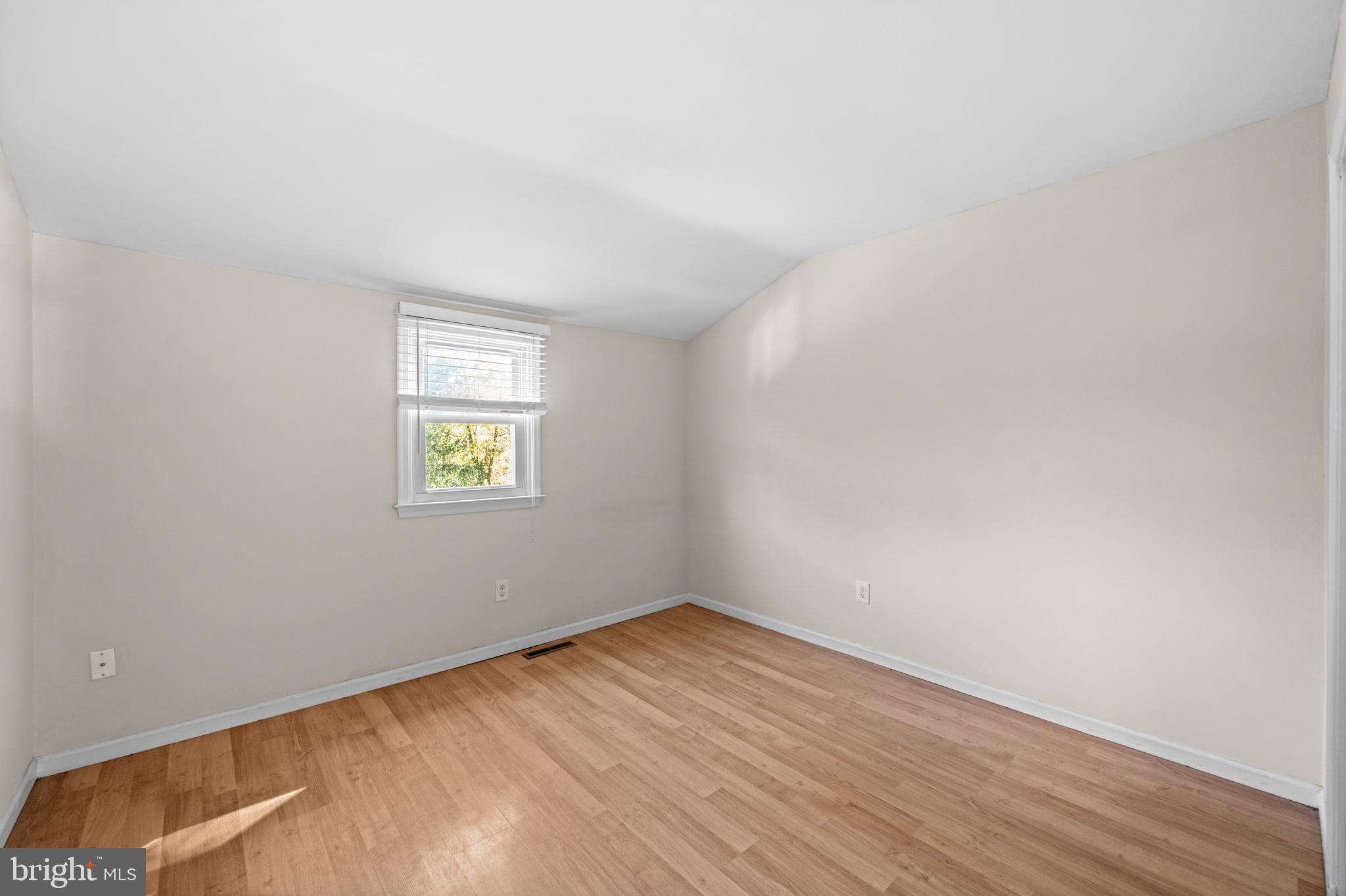 WESTVIEW ACRES - Residential