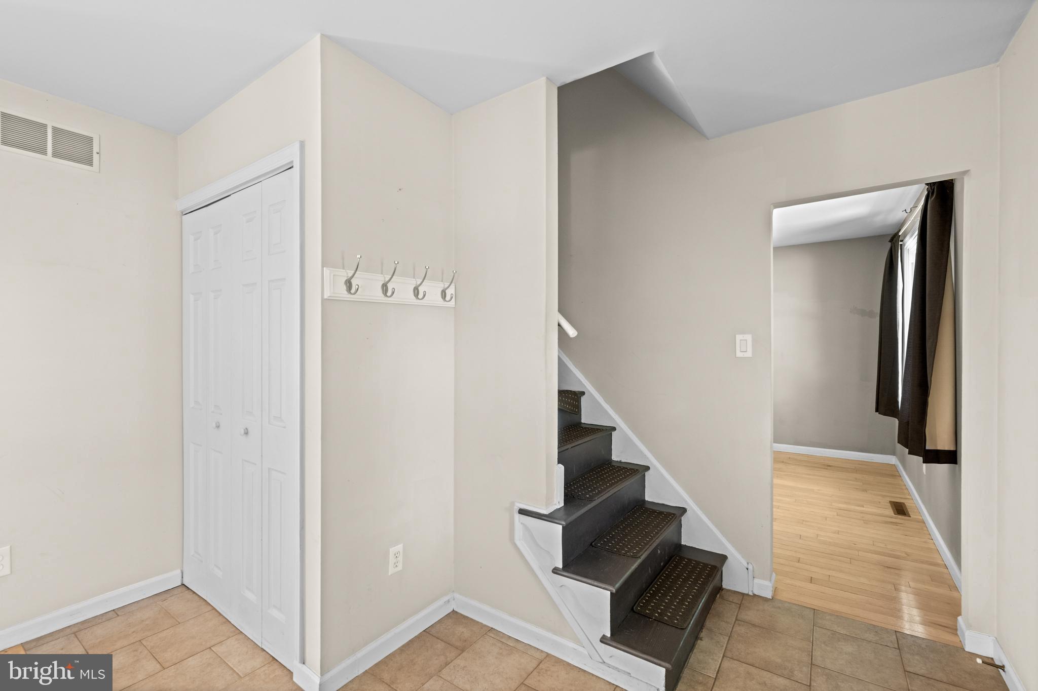 WESTVIEW ACRES - Residential