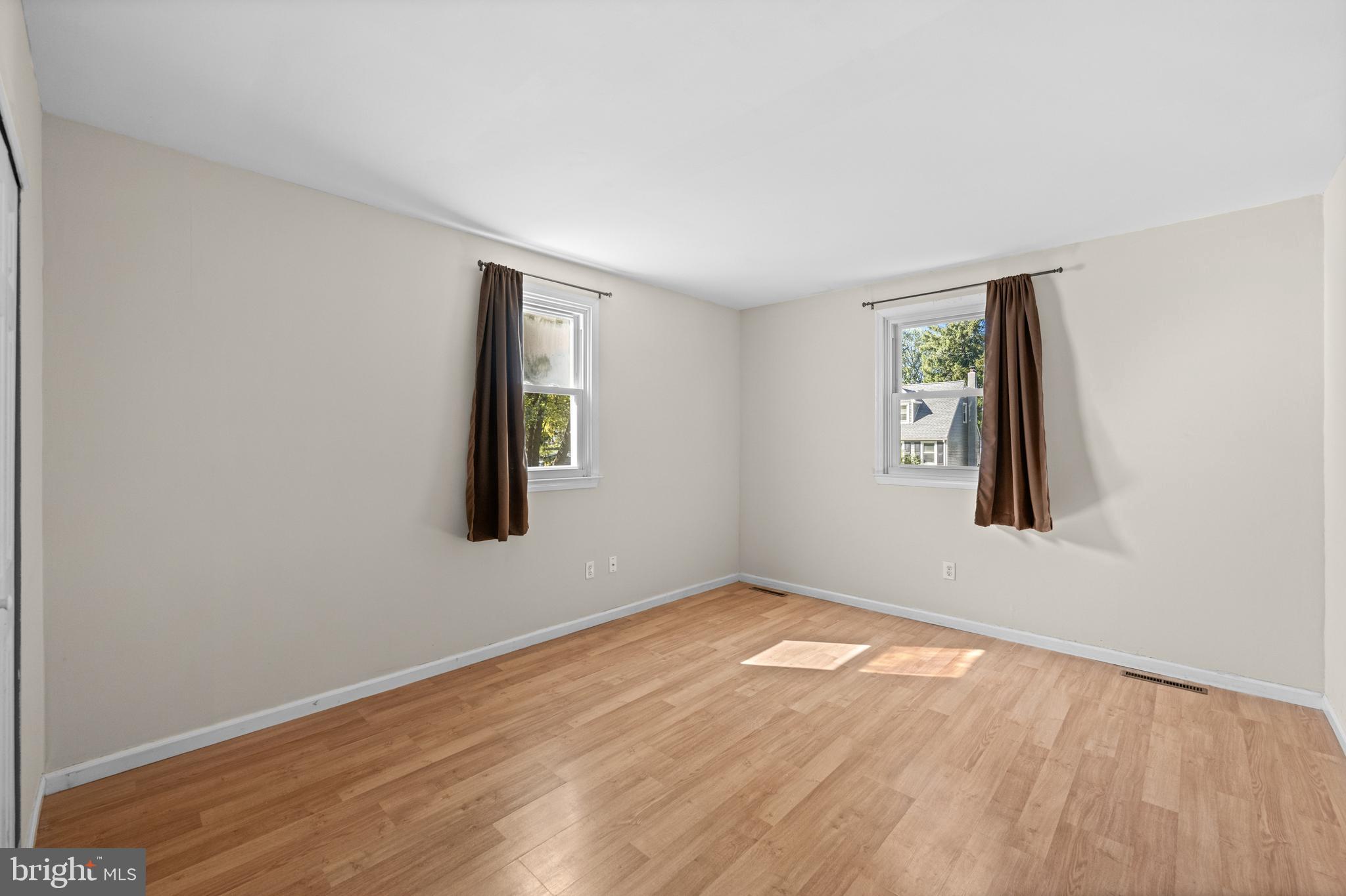 WESTVIEW ACRES - Residential