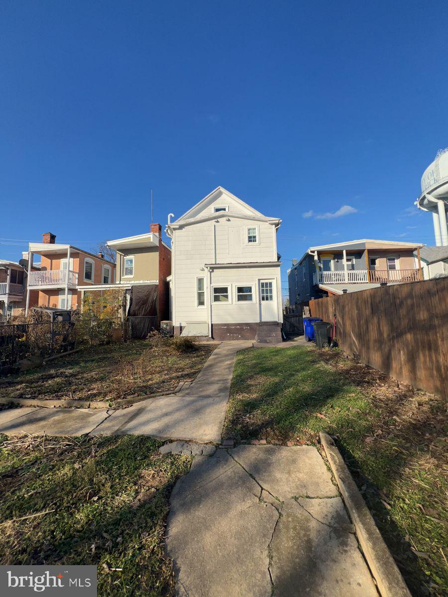 DOWNTOWN FREDERICK - Residential Lease